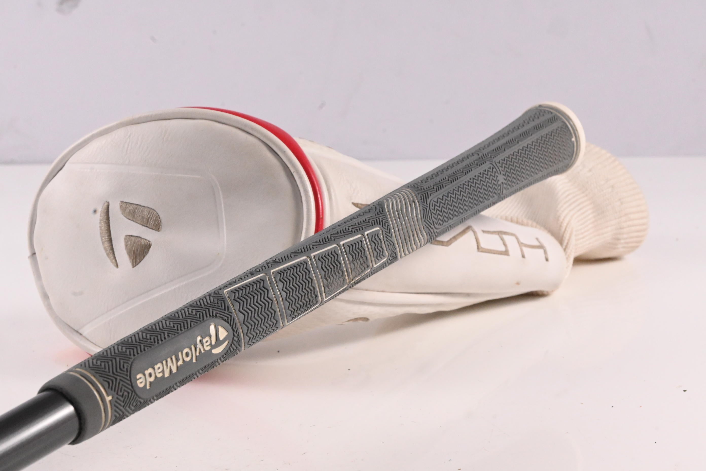 Ladies Taylormade Stealth #5 Hybrid / 26 Degree / Ladies Flex Aldila Ascent 45
