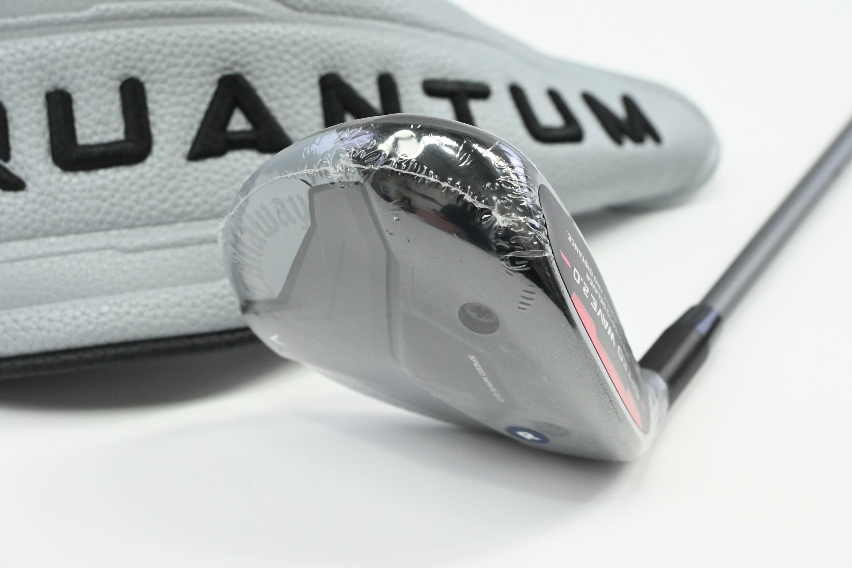 Callaway Quantum Max #7 Wood / 21 Degree / Regular Flex Denali Frost Silver 60