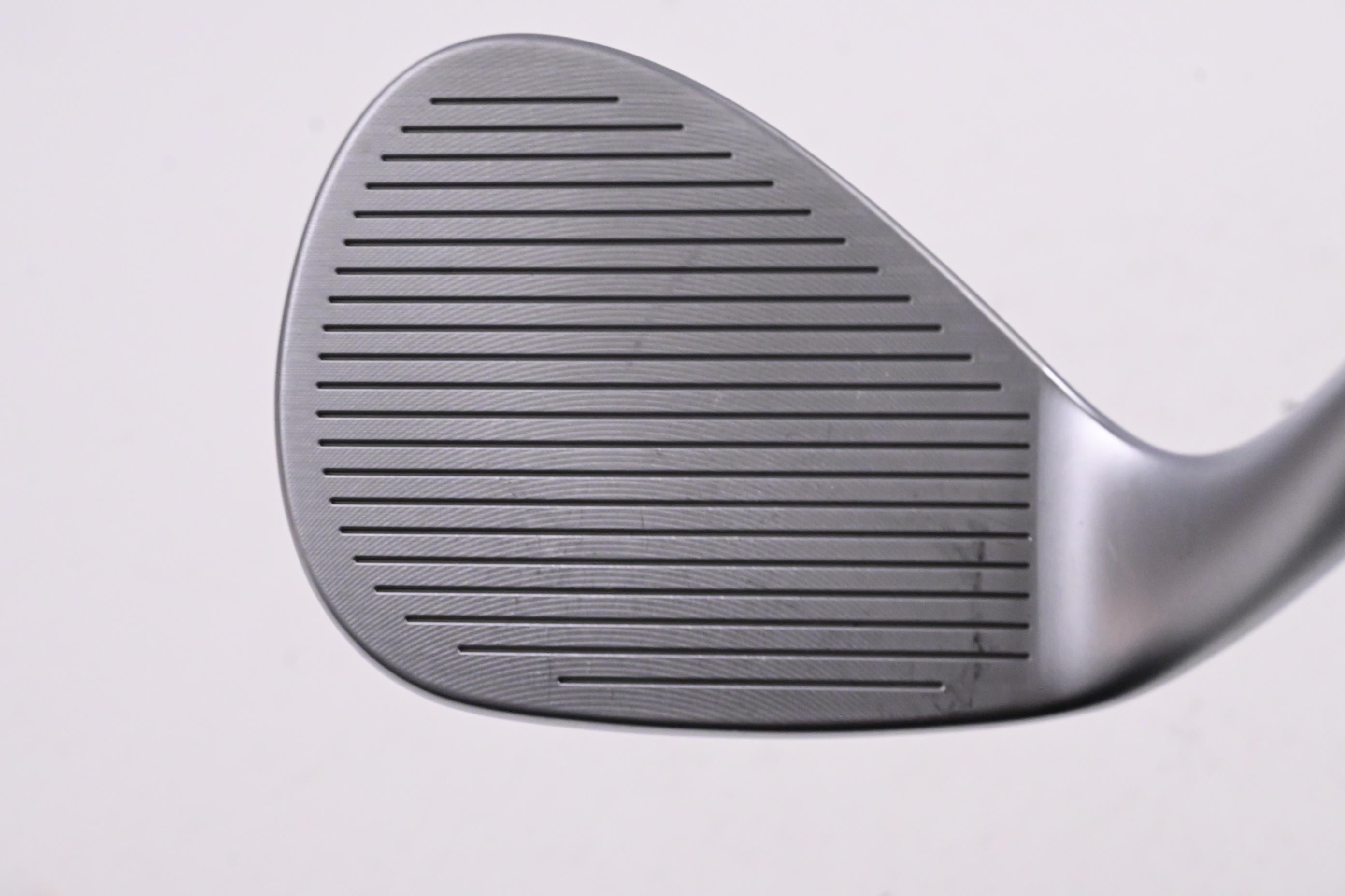 Cleveland CBX Full Face 2 Sand Wedge / 54 Degree / Wedge Flex Dynamic Gold Shaft