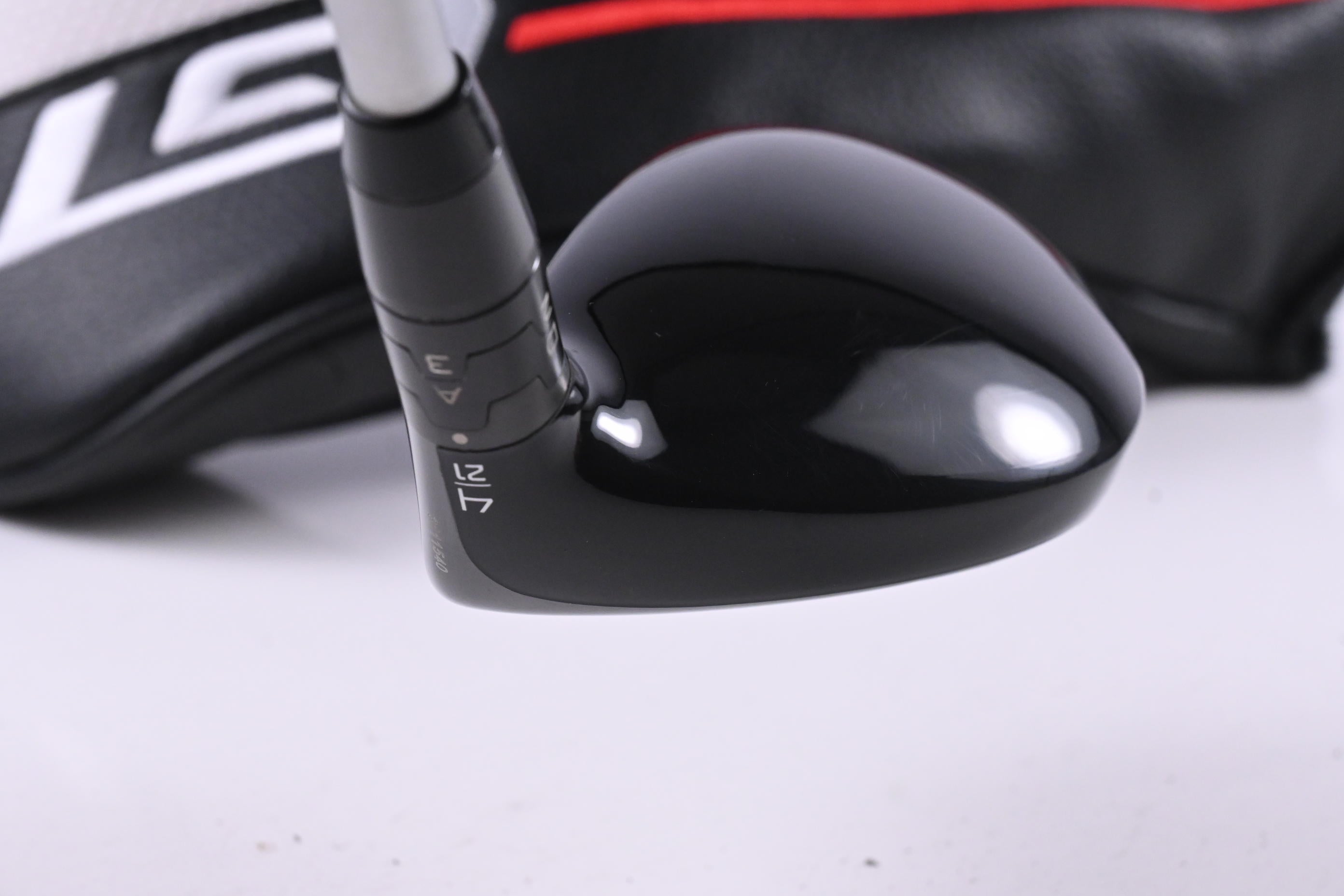 Titleist GT2 #4 Hybrid / 21 Degree / Regular Flex Mitsubishi MMT Speedmesh 50