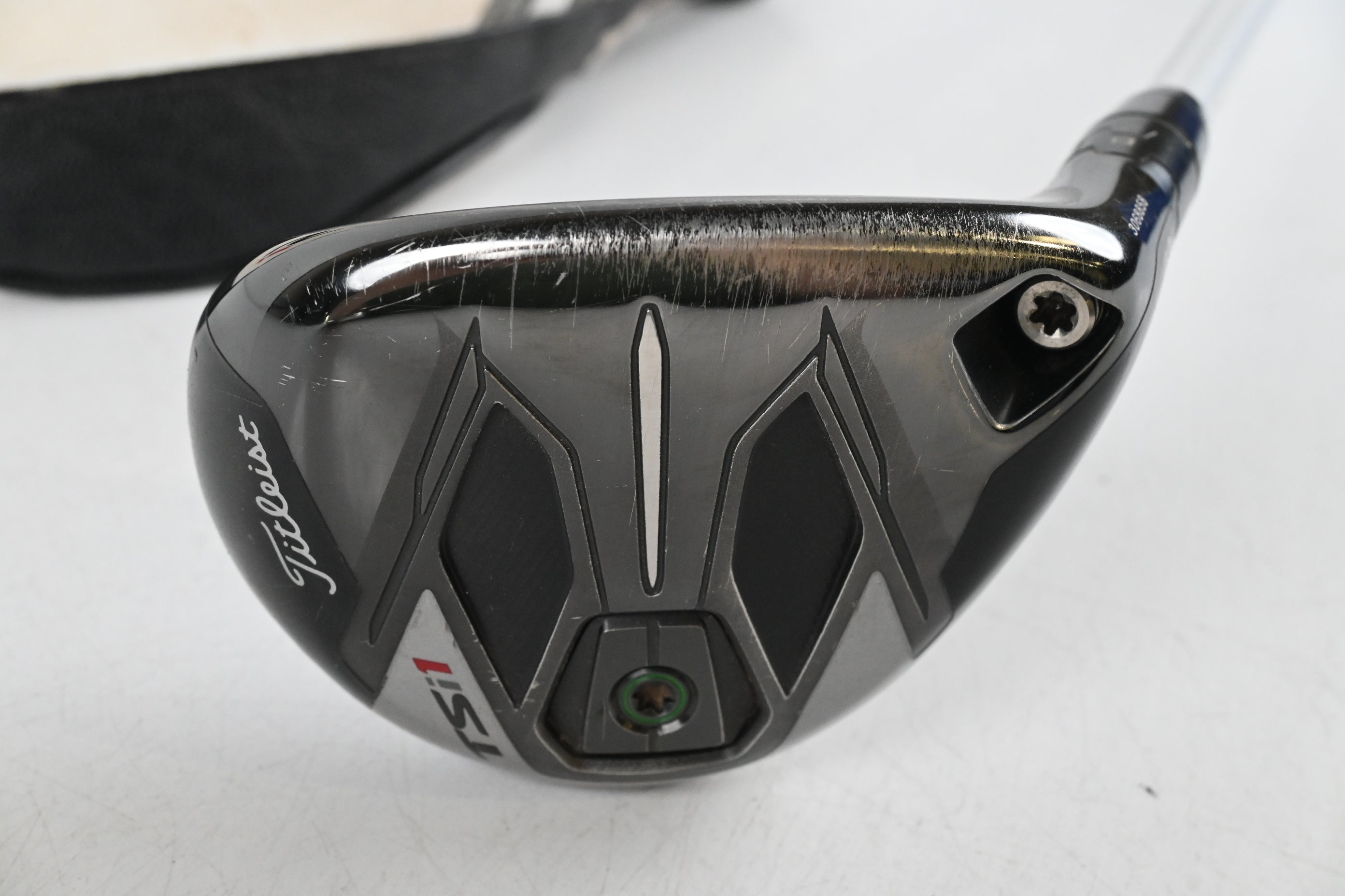 Titleist TSi1 #5 Hybrid / 23 Degree / Regular Flex Aldila Ascent 50 Shaft