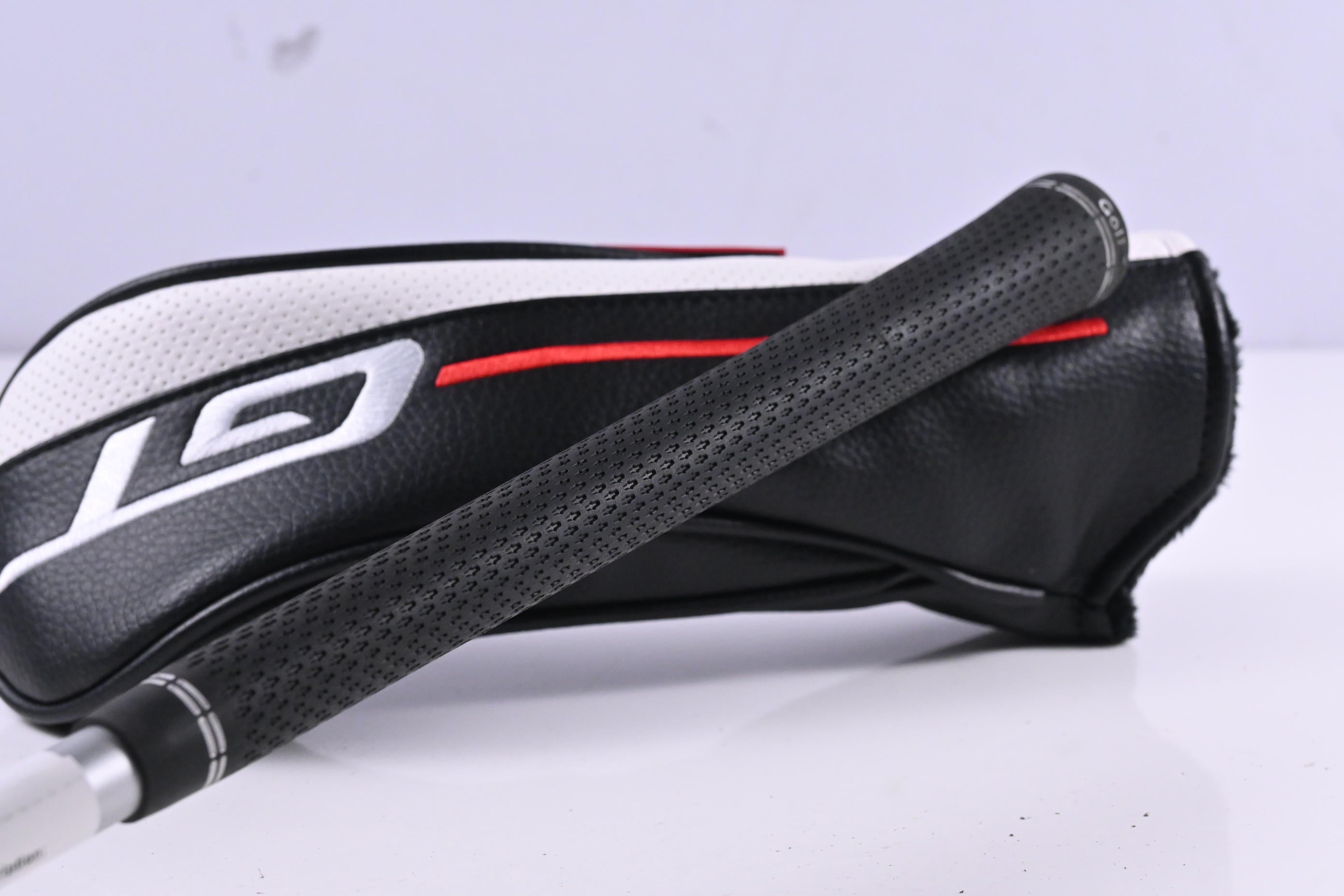 Titleist GT2 #4 Hybrid / 21 Degree / Regular Flex Mitsubishi MMT Speedmesh 50