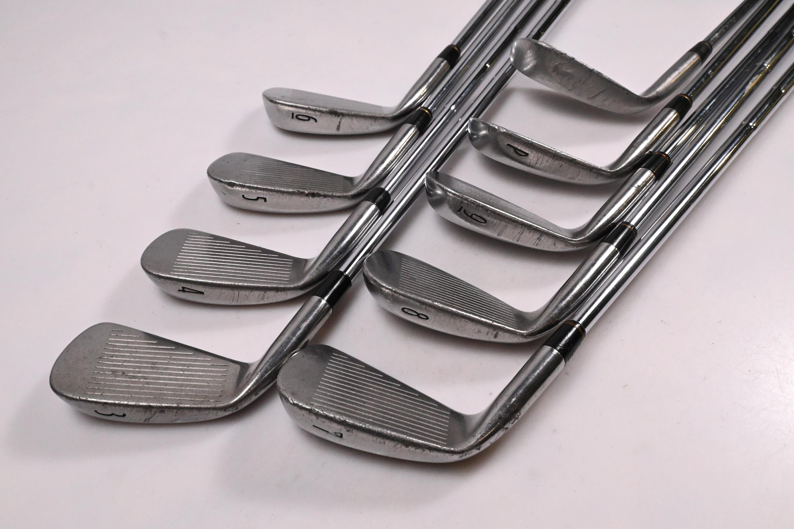 Titleist DCI 962 Irons / 3-PW+SW / Stiff Flex Dynamic Gold Shafts