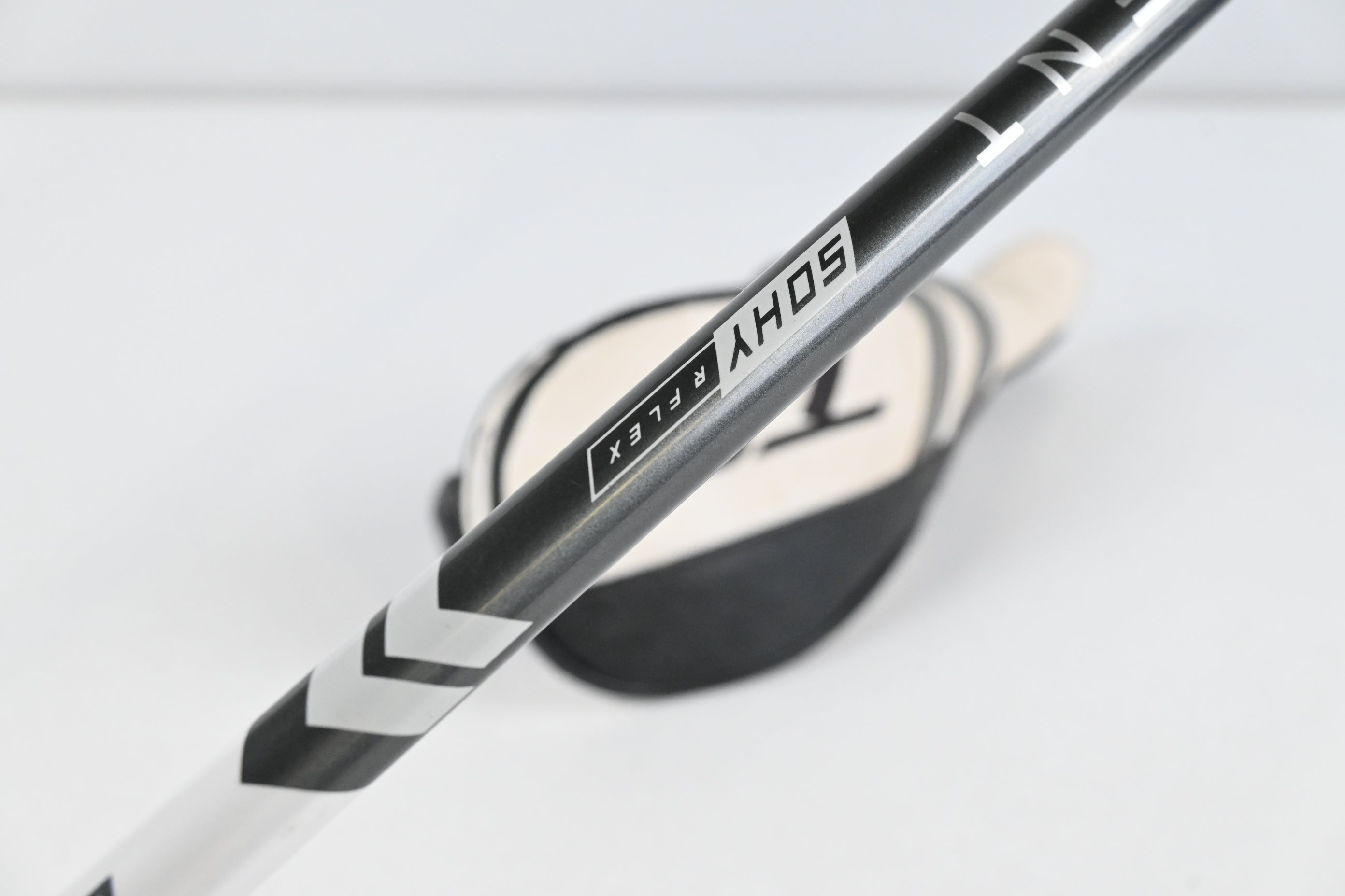 Titleist TSi1 #5 Hybrid / 23 Degree / Regular Flex Aldila Ascent 50 Shaft