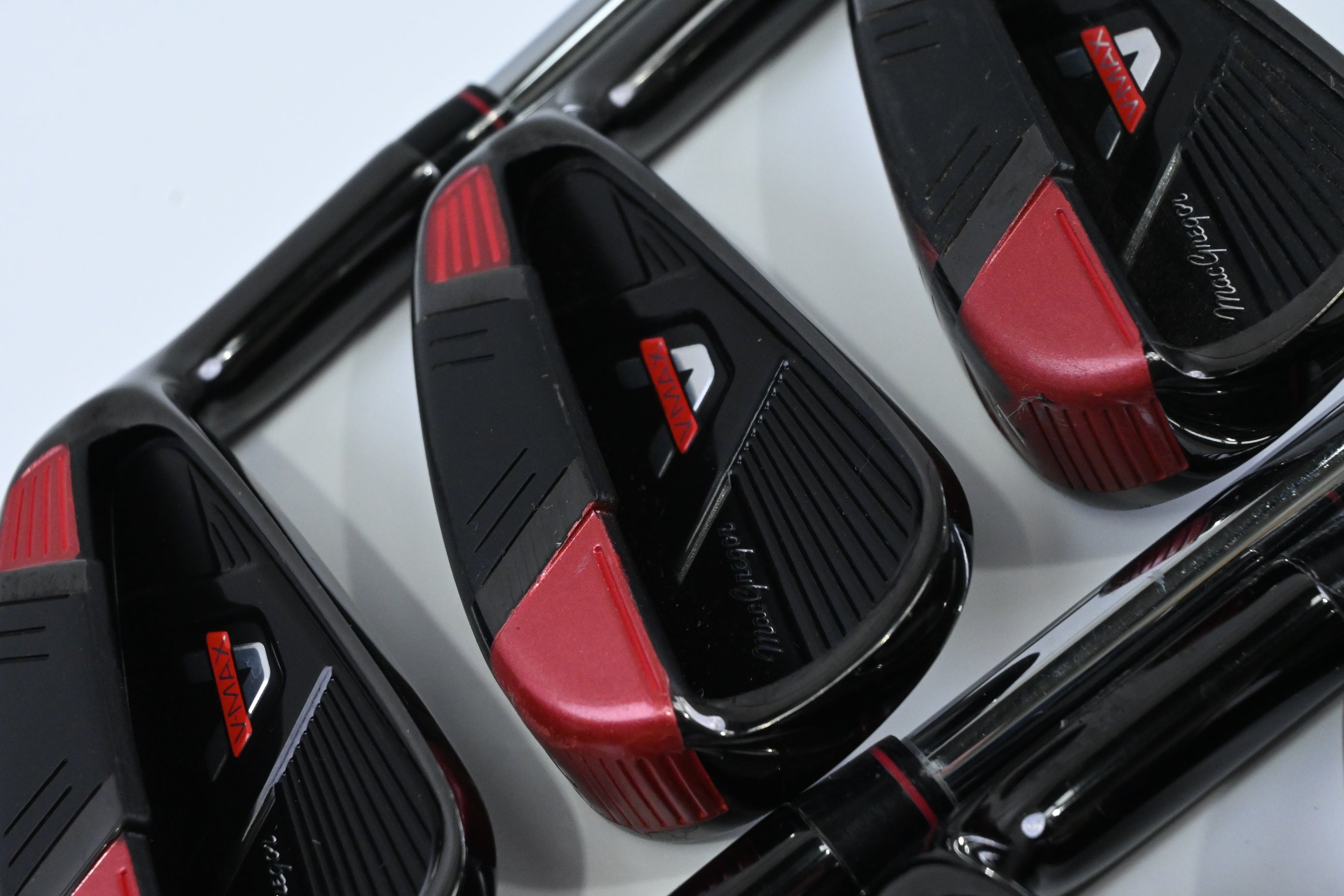 MacGregor V-Max Irons / 5-PW / Regular Flex MacGregor Shafts
