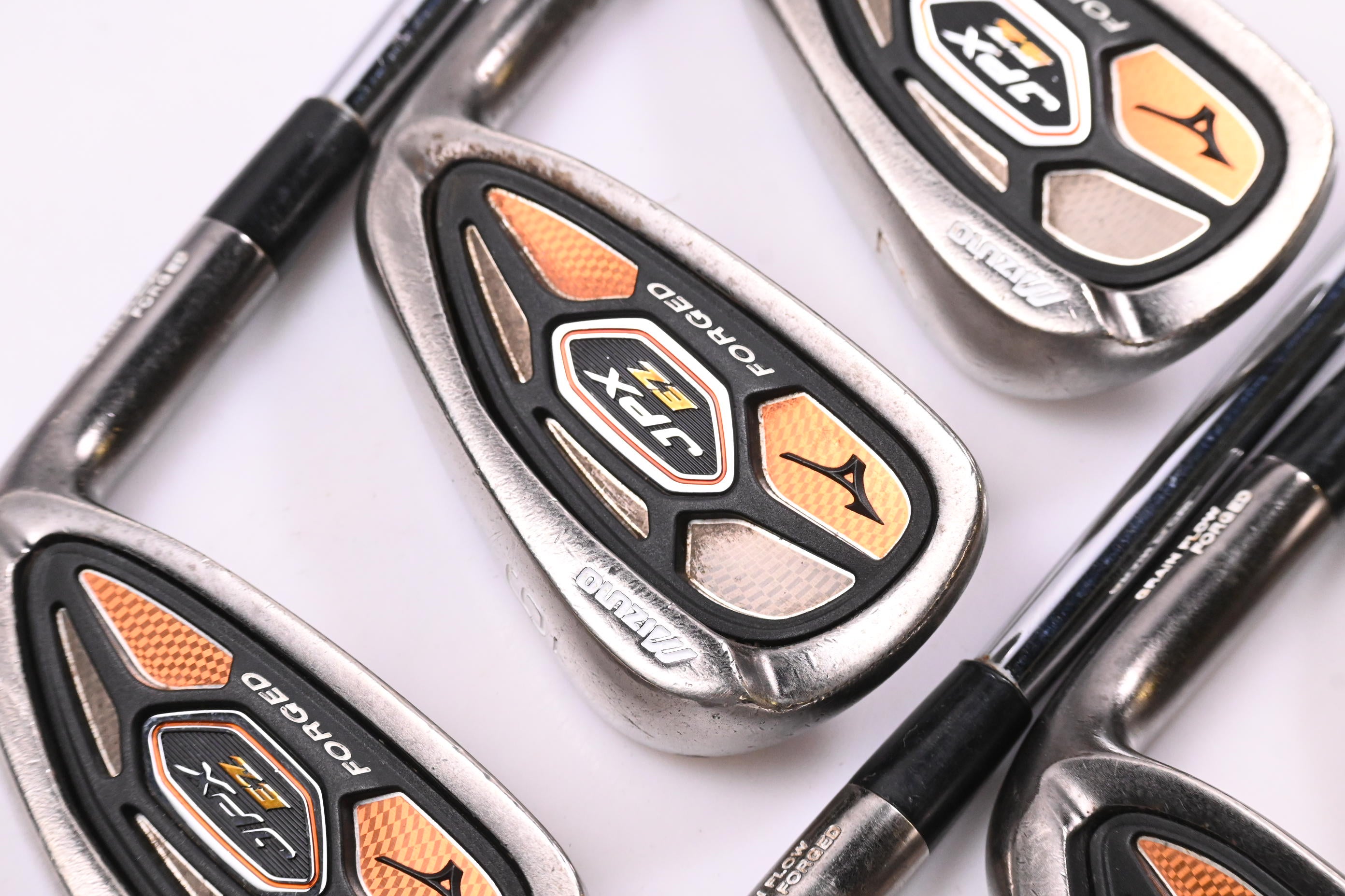 Mizuno JPX EZ 2013 Irons / 5-PW / Regular Flex Dynamic Gold R300 Shafts