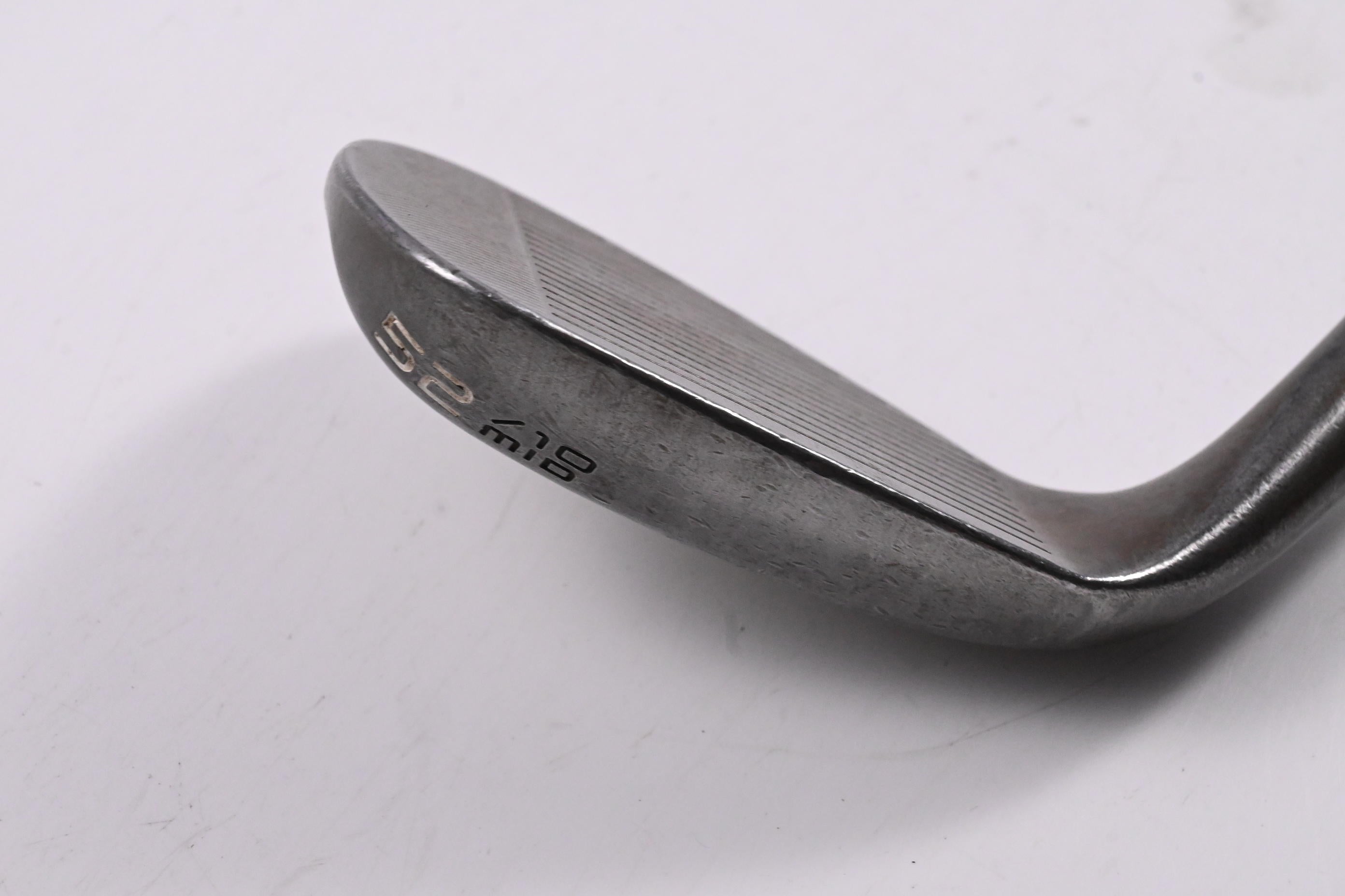Cleveland RTX-4 Gap Wedge / 52 Degree / Stiff Flex Dynamic Gold S400 Shaft