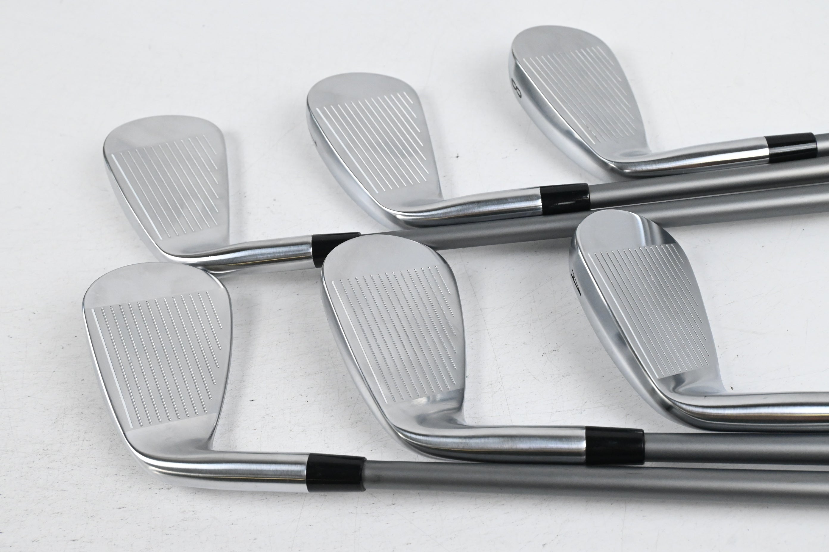 Callaway Quantum Max Irons / 6-PW+GW / Regular Flex Denali Charcoal 60 Shafts