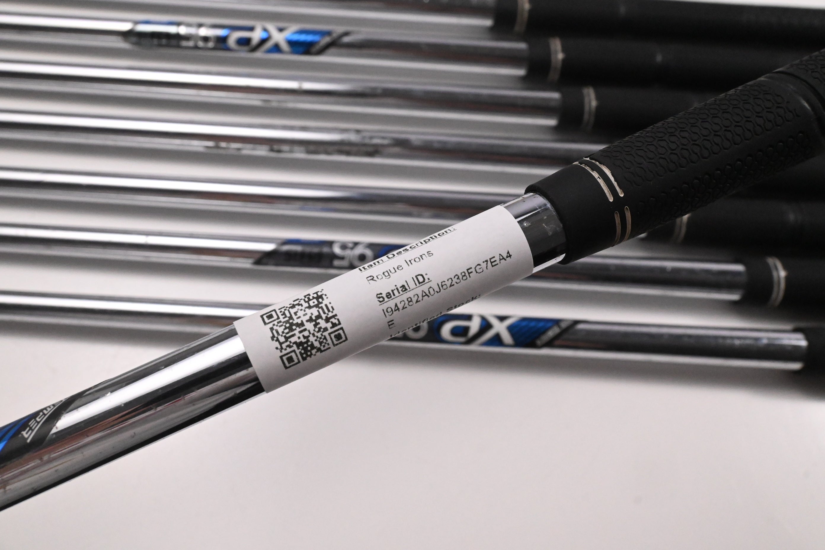 Callaway Rogue Irons / 4-PW+SW / Regular Flex XP 95 ST 15 R300 Shafts