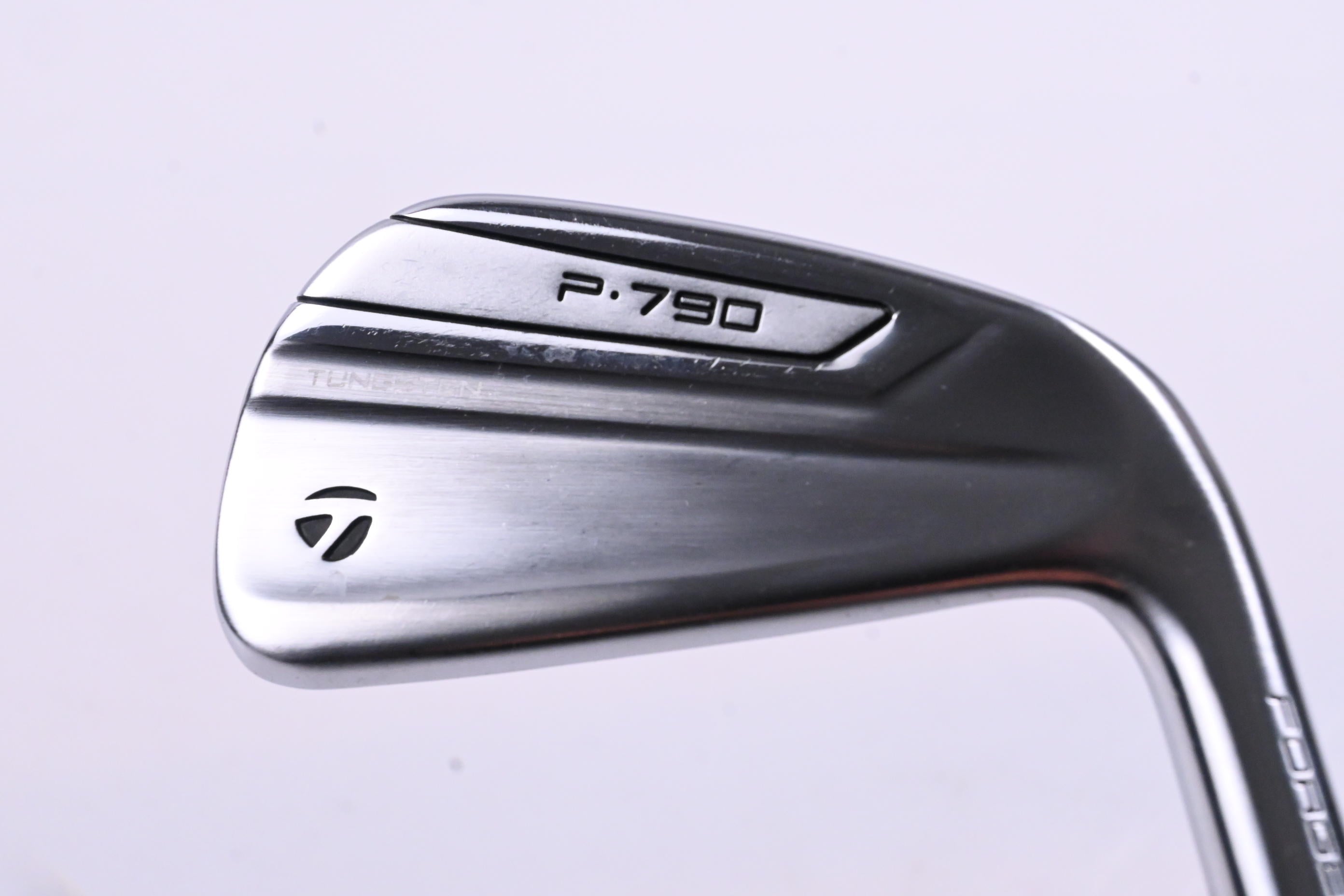 Taylormade P790 2019 #3 iron / Regular Flex Dynamic Gold 105 R300 Shaft