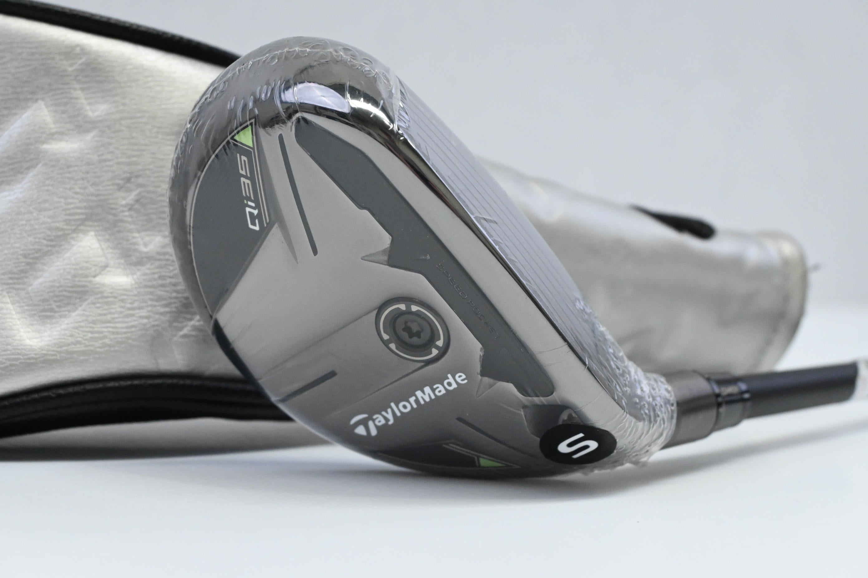 Taylormade Qi35 #3 Hybrid / 19 Degree / Stiff Flex Fujikura Ventus Blue 7 Shaft