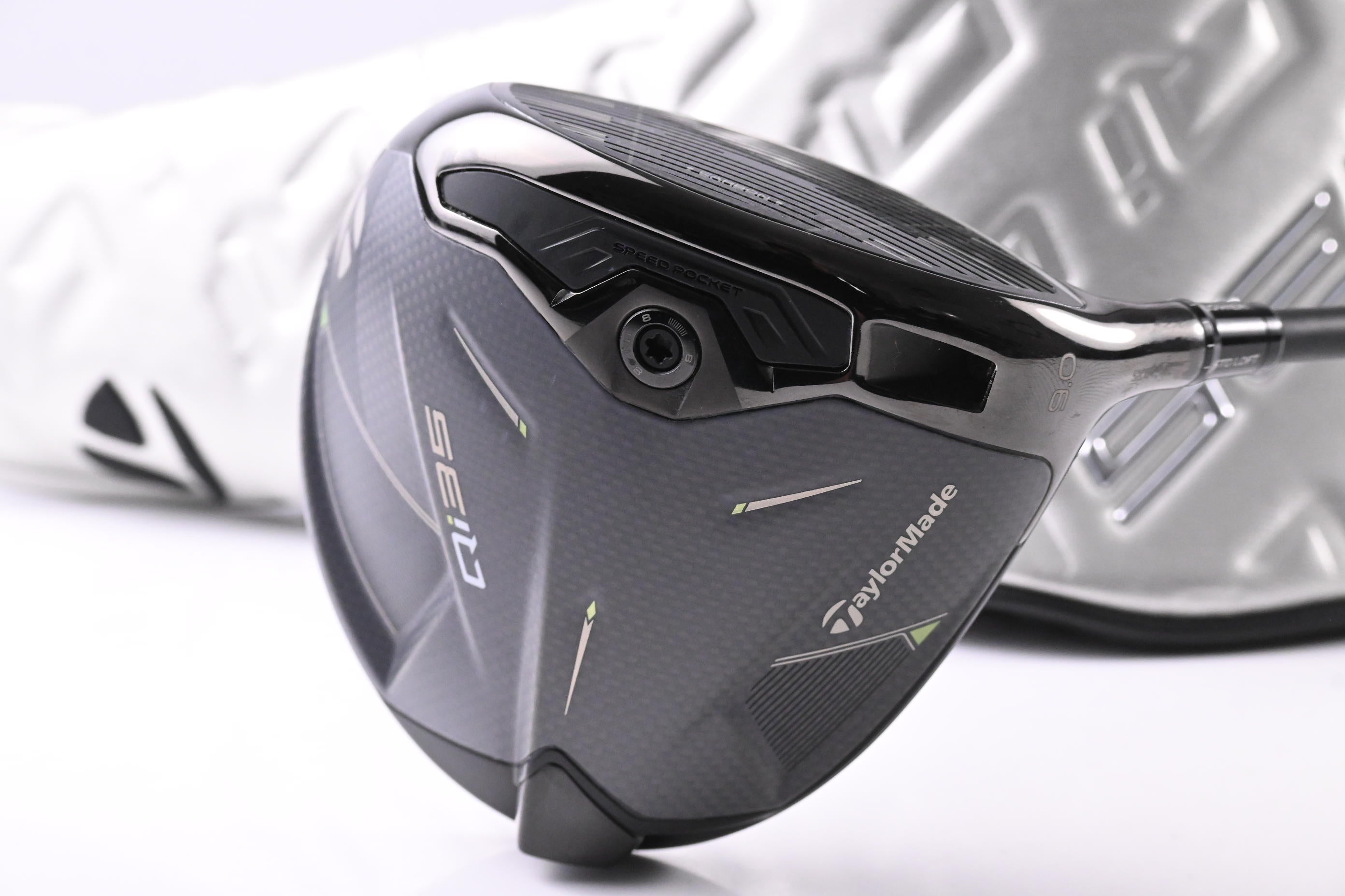 Taylormade Qi35 Driver / 9 Degree / Stiff Flex Kai'li Dark Waves White 60 Shaft