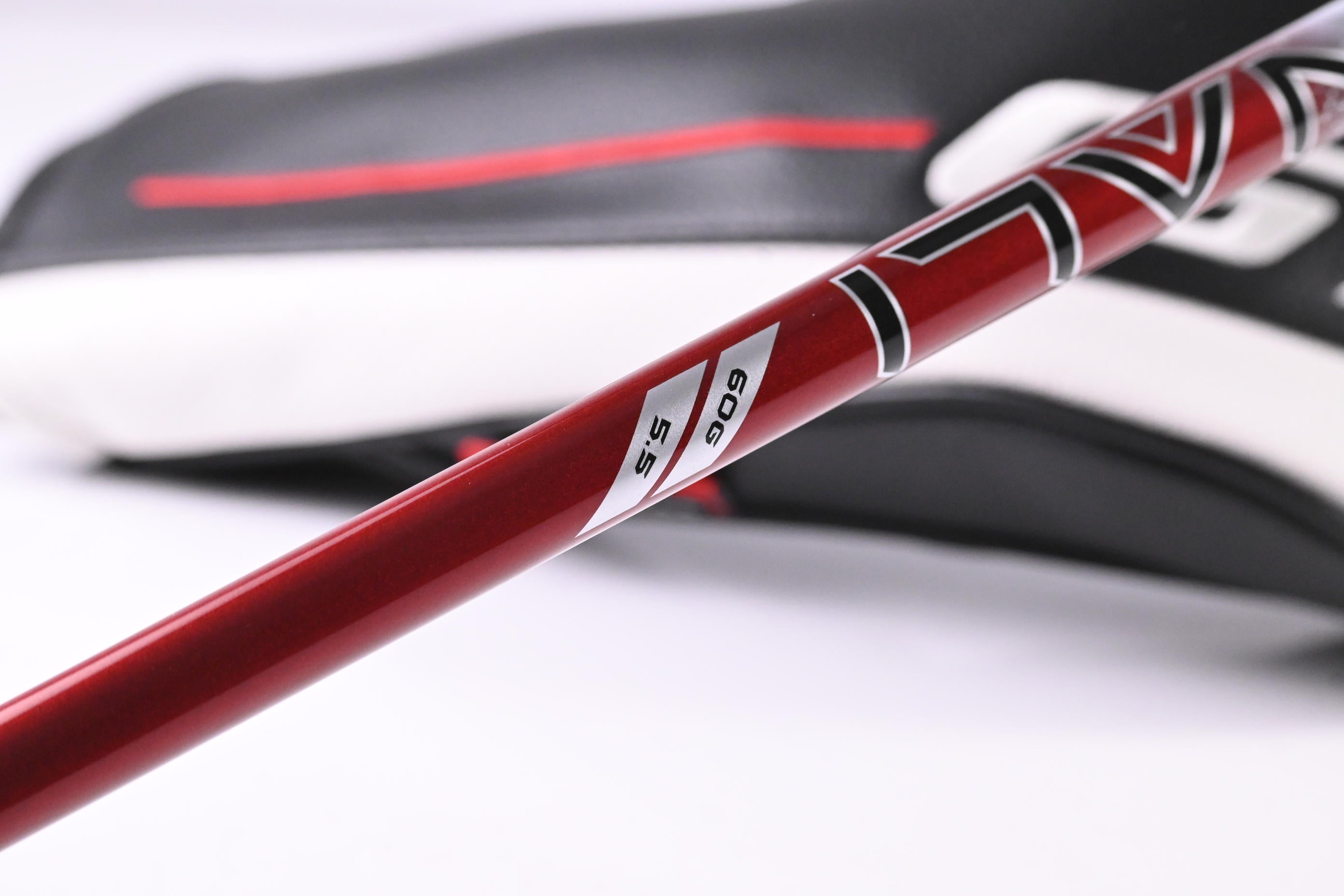 Titleist GT3 #5 Wood / 18 Degree / Regular Flex Project X Denali Red 60 Shaft
