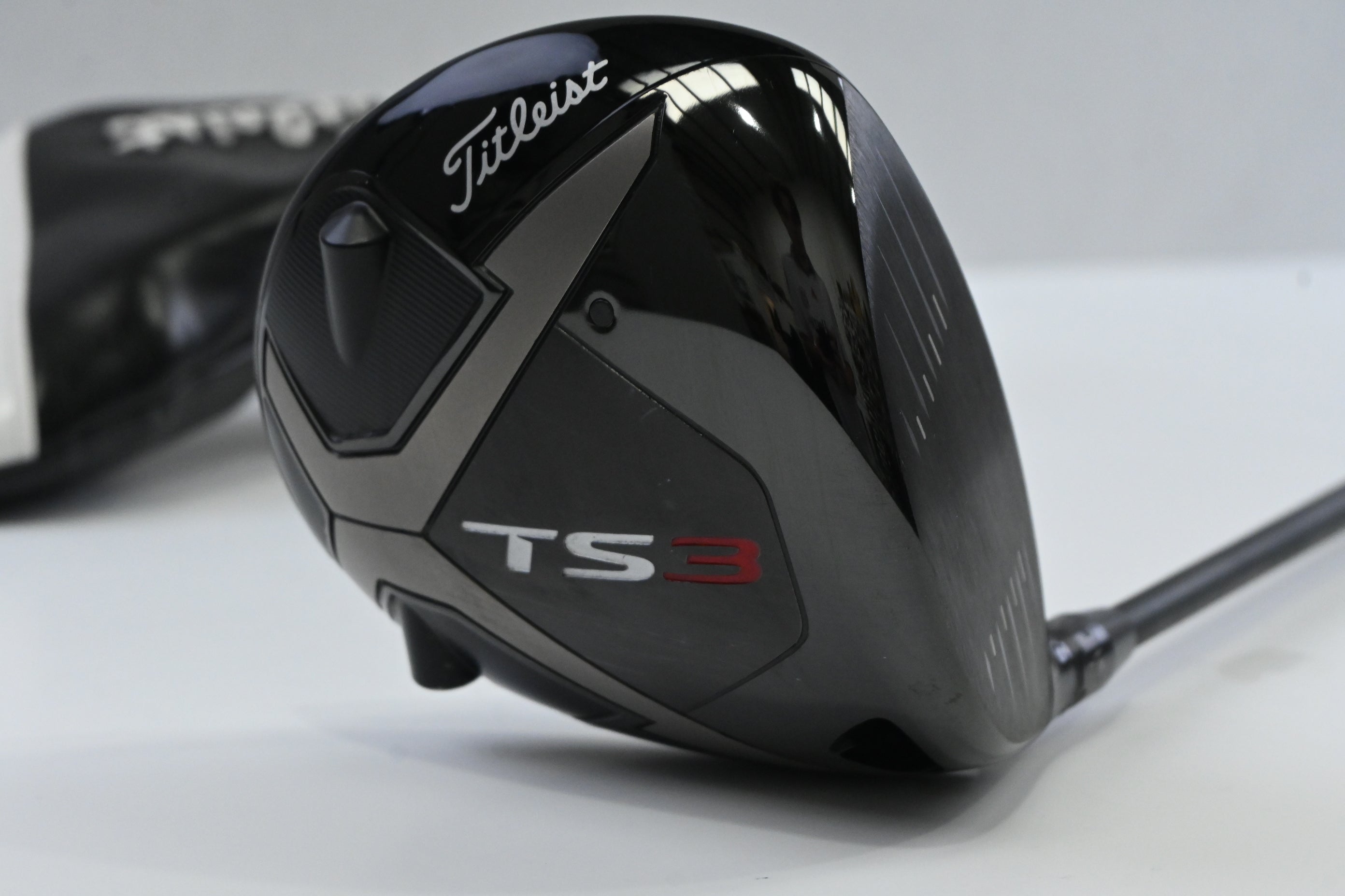Titleist TS3 Driver / 9.5 Degree / Regular Flex HZRDUS Smoke Black 60 Shaft
