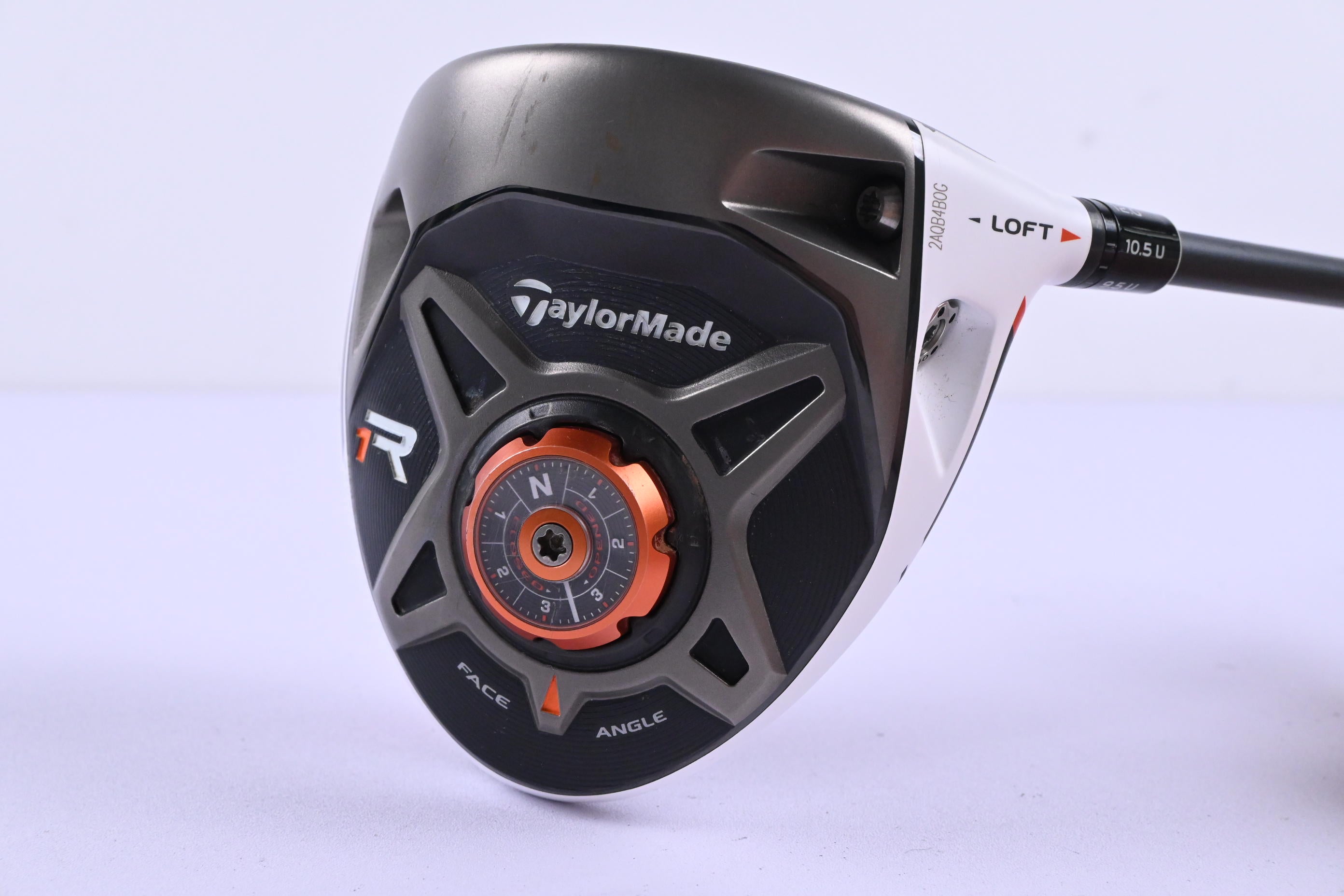 Taylormade R1 Driver / 10.5 Degree / Stiff Flex Aldila RIP Phenom 55 Shaft