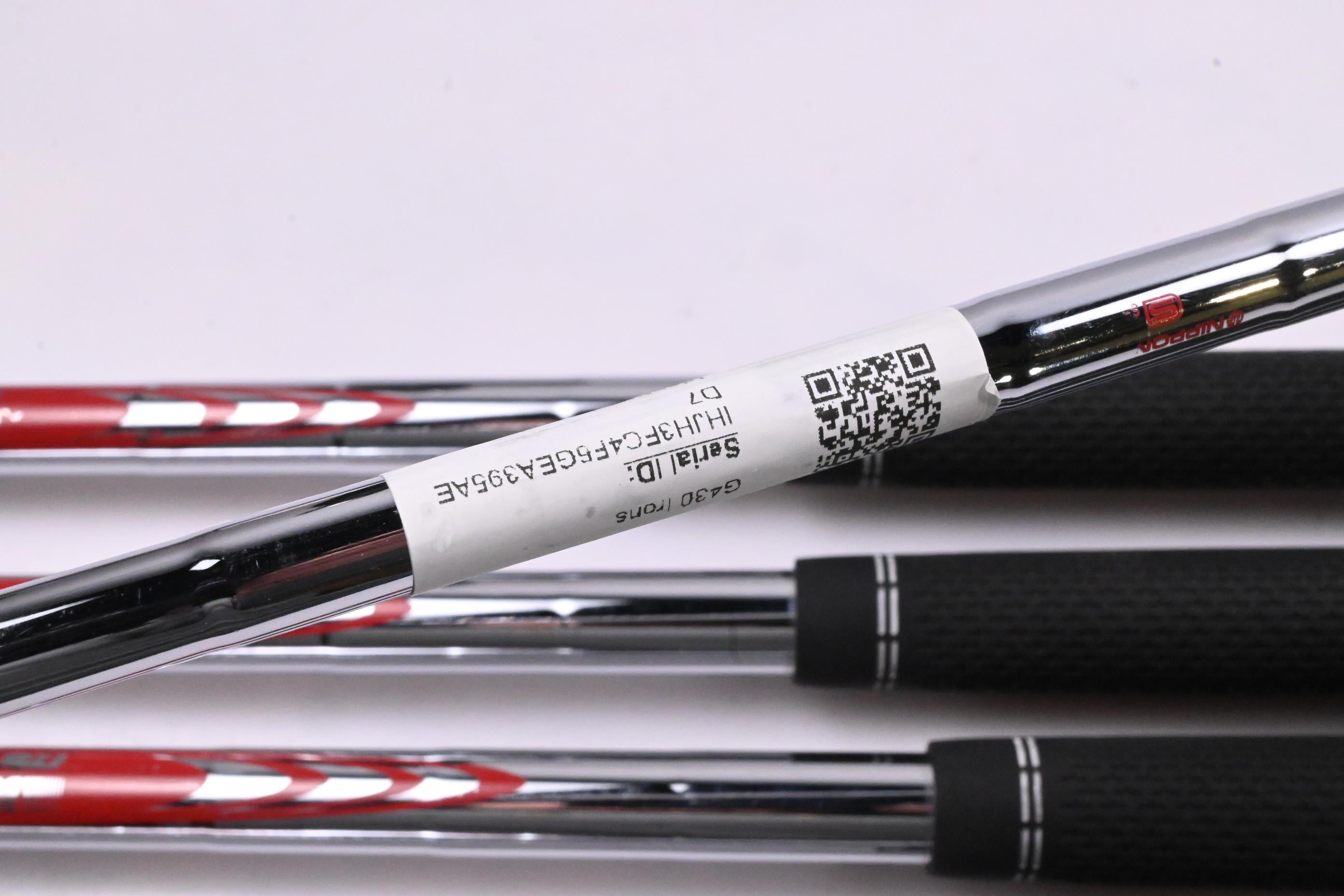 Left Hand Ping G430 Irons / 5-PW / Black Dot / Stiff Flex N.S.Pro Modus³ Tour