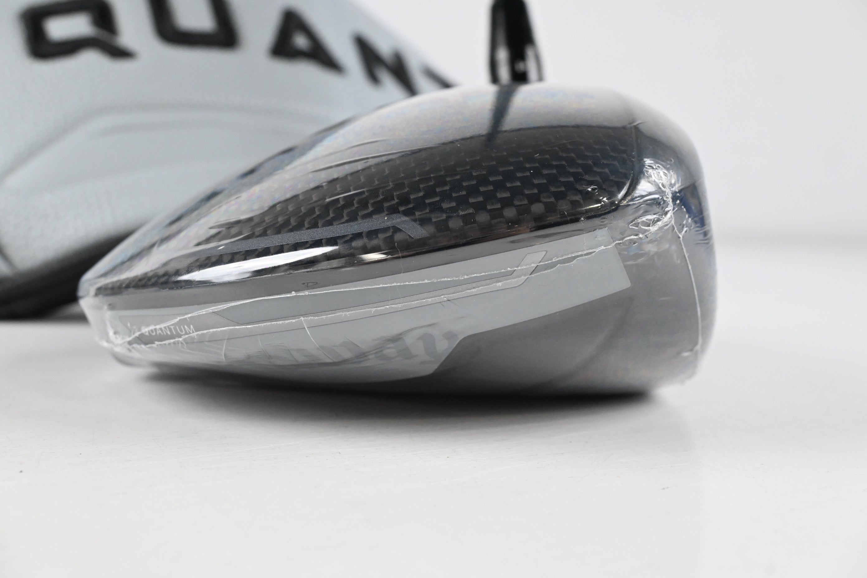 Callaway Quantum Max Driver / 10.5 Degree / Regular Flex Vanquish 4 Shaft