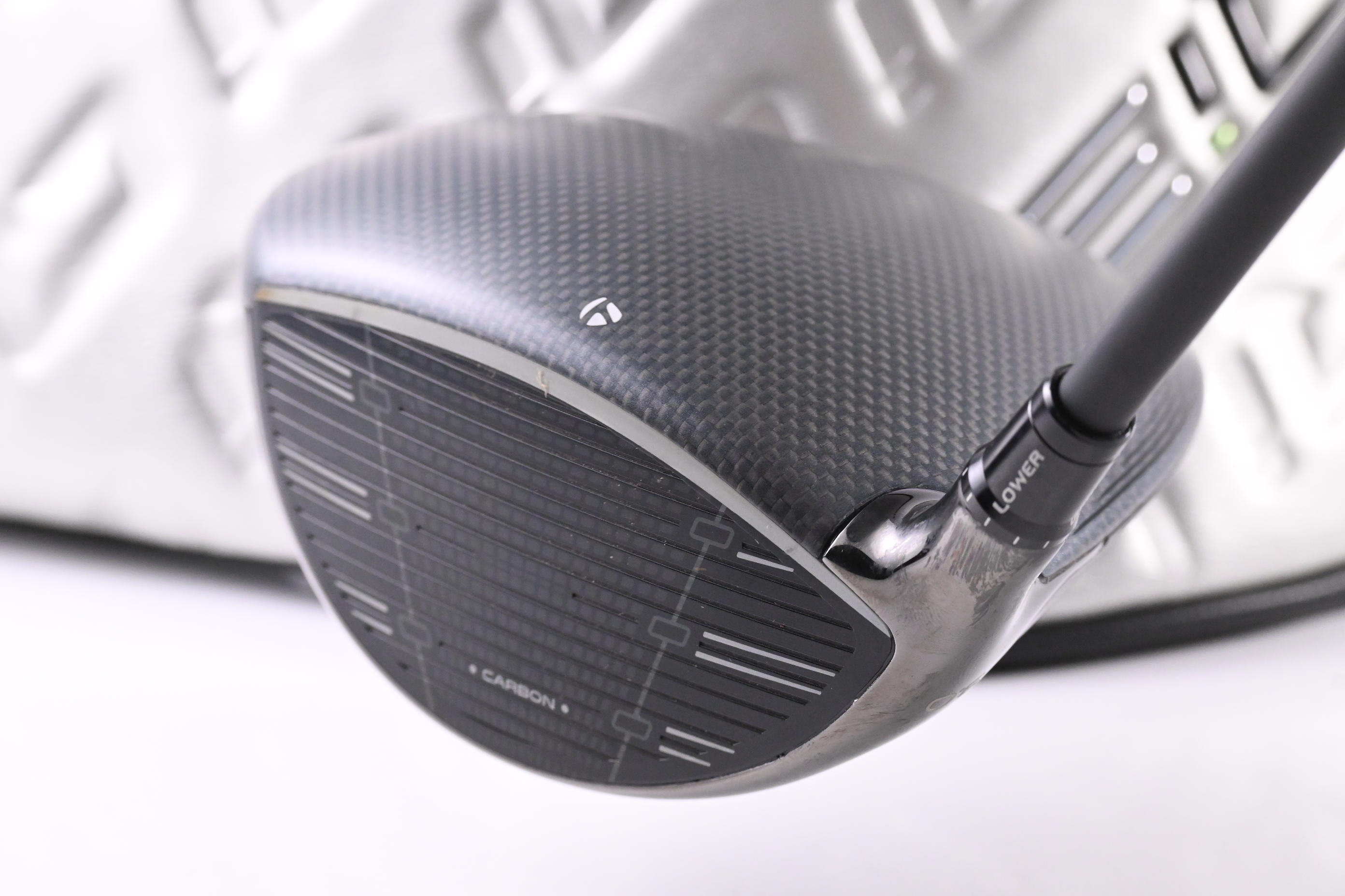 Taylormade Qi35 Driver / 9 Degree / Stiff Flex Kai'li Dark Waves White 60 Shaft