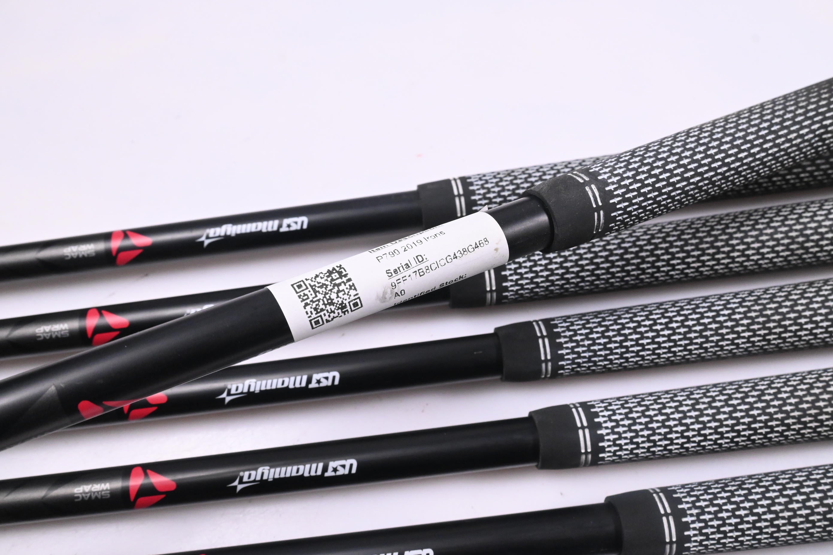 Taylormade P790 2019 Irons / 4-PW / Regular Flex Recoil ES 760 F3 Shafts