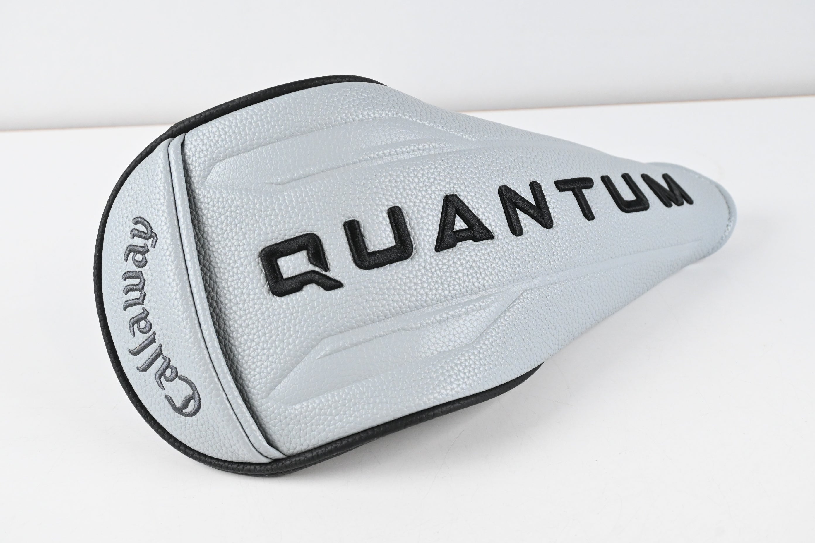 Callaway Quantum Max Driver / 10.5 Degree / Regular Flex Vanquish 4 Shaft