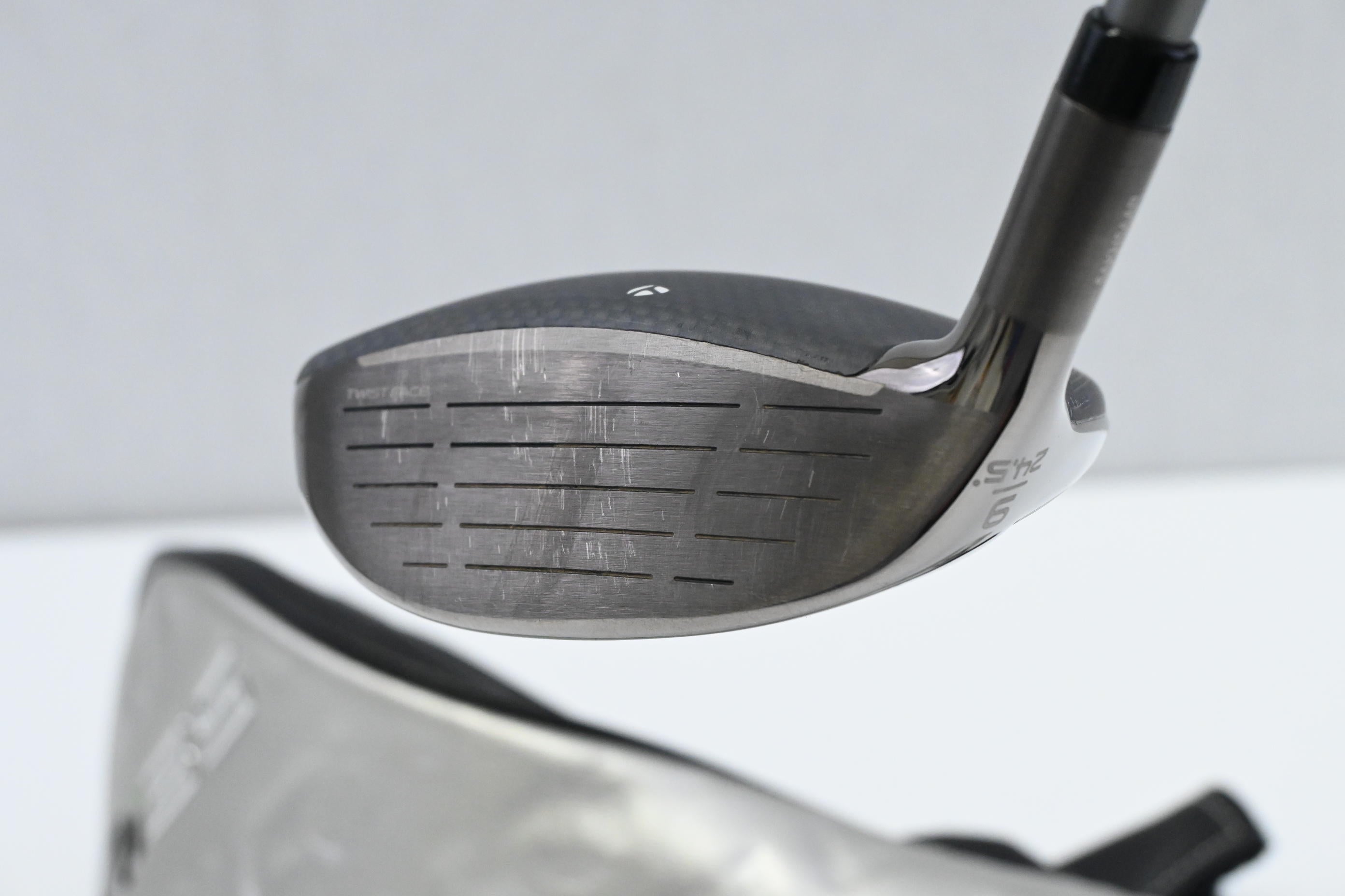Taylormade Qi35 Max #9 Wood / 24.5 Degree / Regular Flex Fujikura AirSpeeder 50