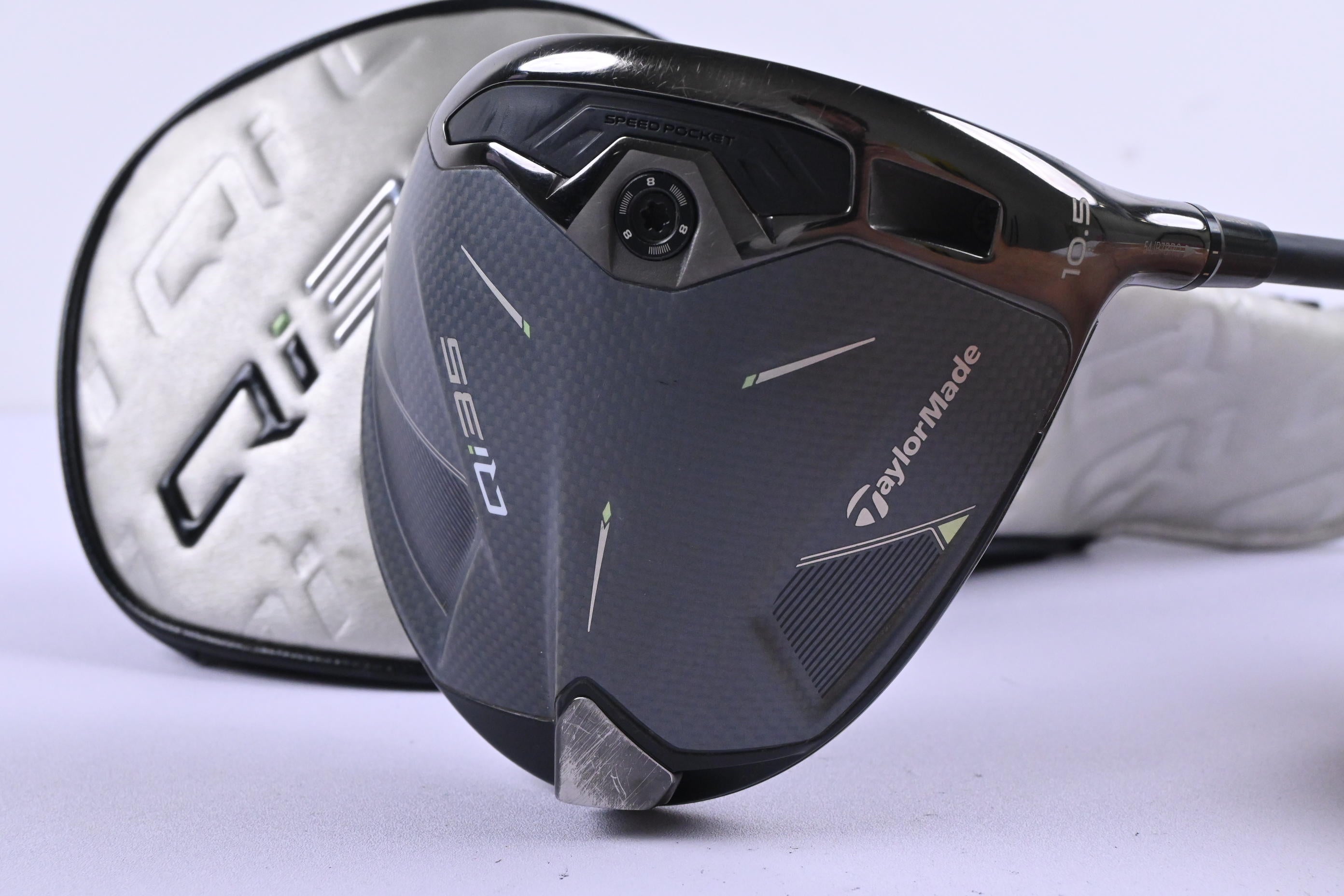 Taylormade Qi35 Driver / 10.5 Degree / Stiff Flex Kai'li Dark Waves Blue 60