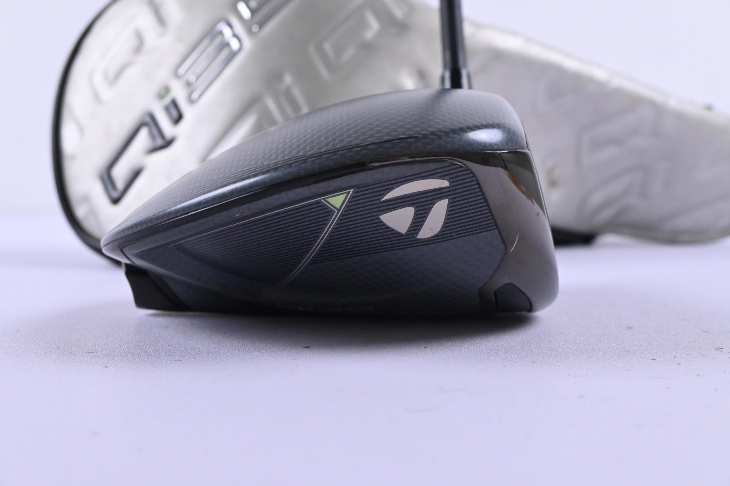 Taylormade Qi35 Driver / 10.5 Degree / Stiff Flex Kai'li Dark Waves Blue 60