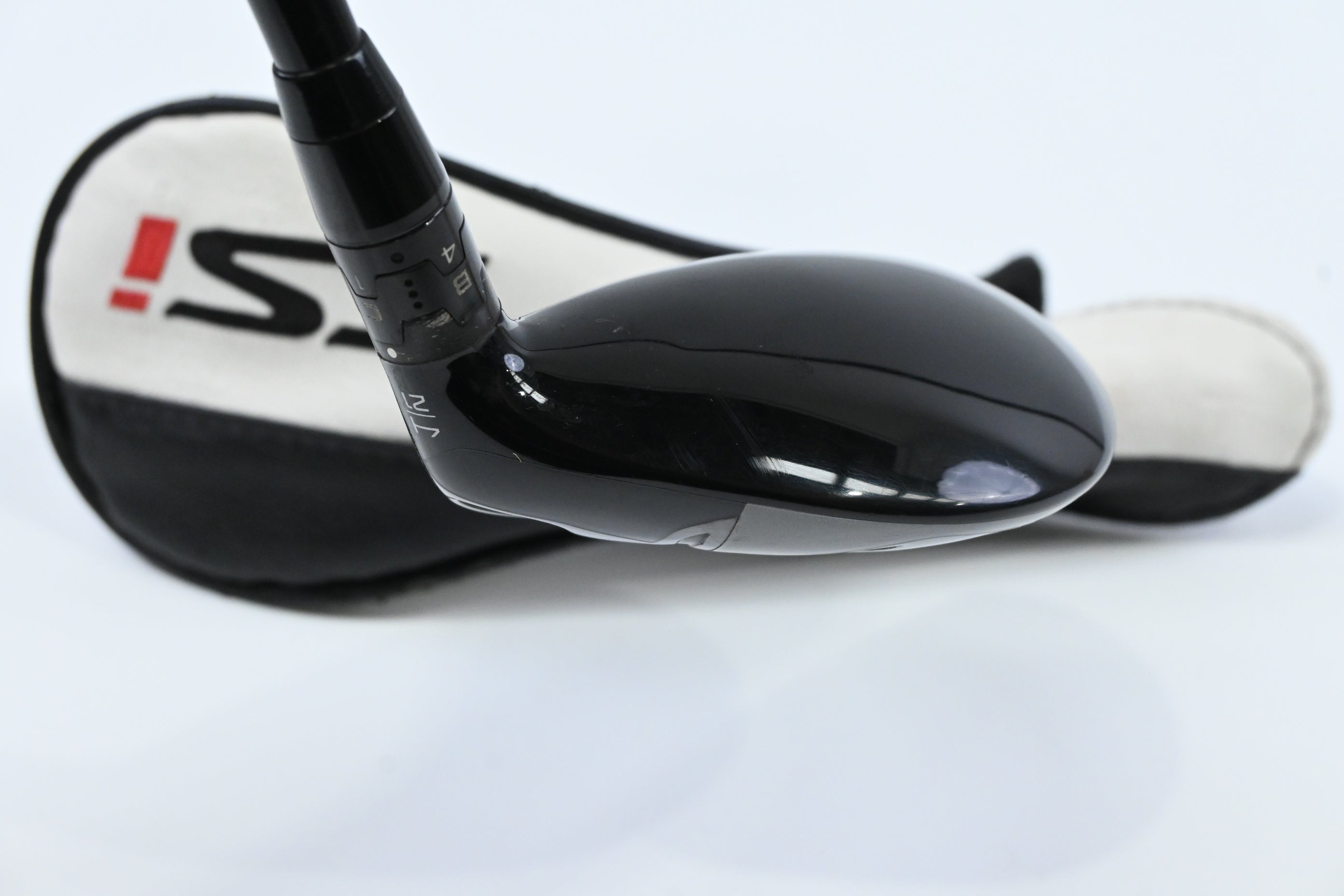 Titleist TSi2 #4 Hybrid / 21 Degree / Regular Flex Tensei AV Raw Blue 65 Shaft
