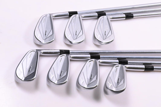 Mizuno JPX 923 Tour Irons / 4-PW / X-Flex Project X LZ 125 Shaft