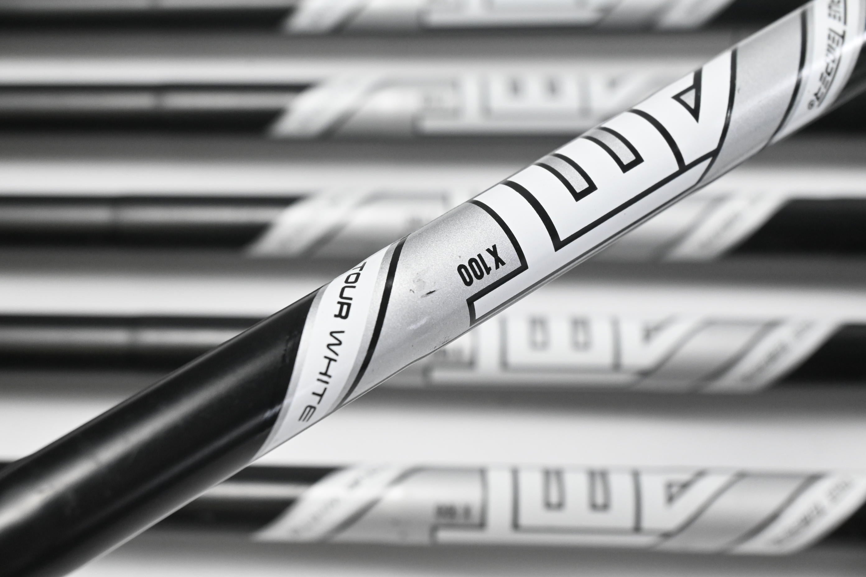 Cobra King CB/MB/Tour Combo Irons / 5-PW / X-Flex AMT White X100 Shafts