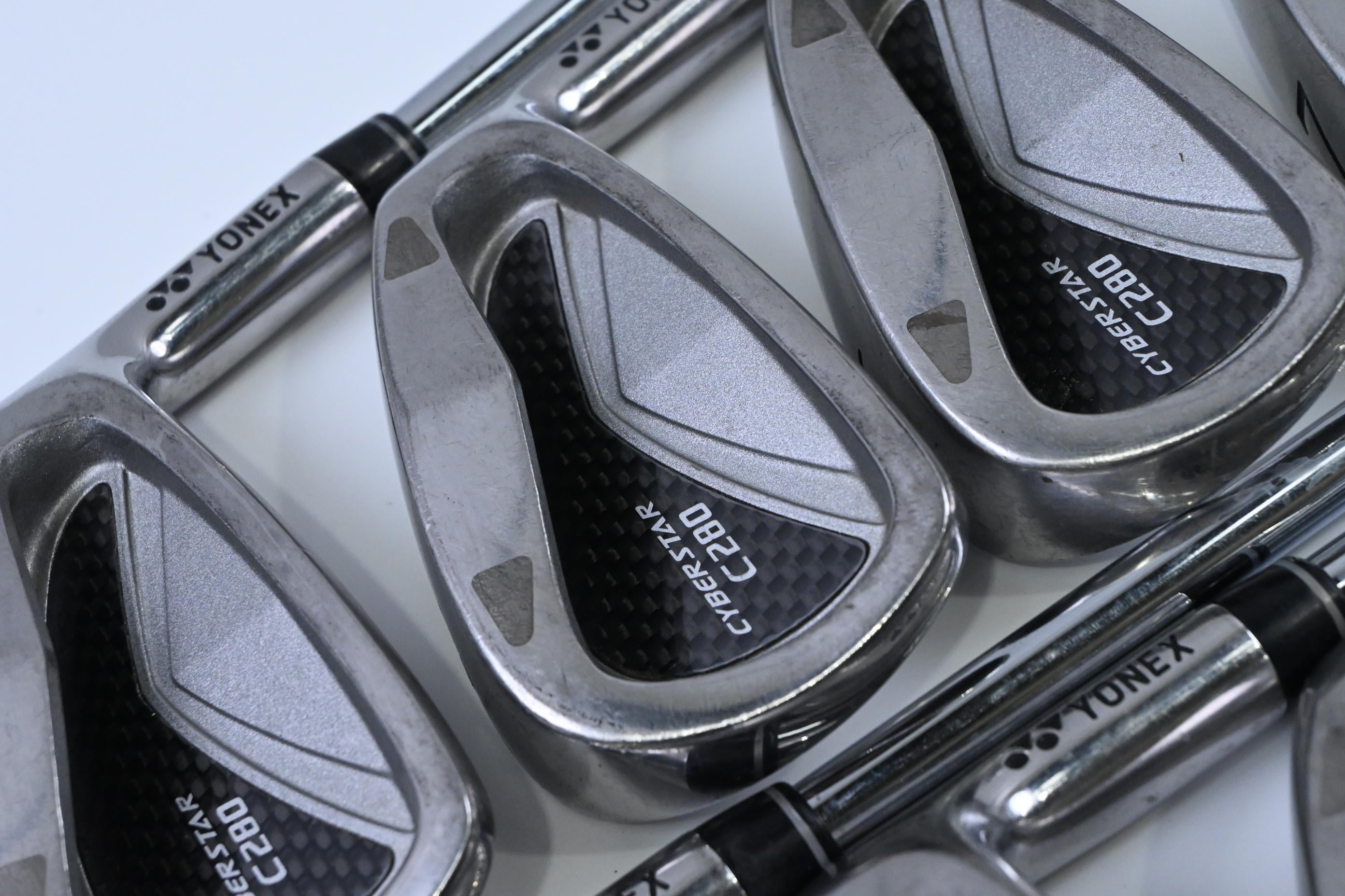 Yonex Cyberstar C280 Irons / 4-PW+SW / Stiff Flex Yonex Cyberstar Shafts
