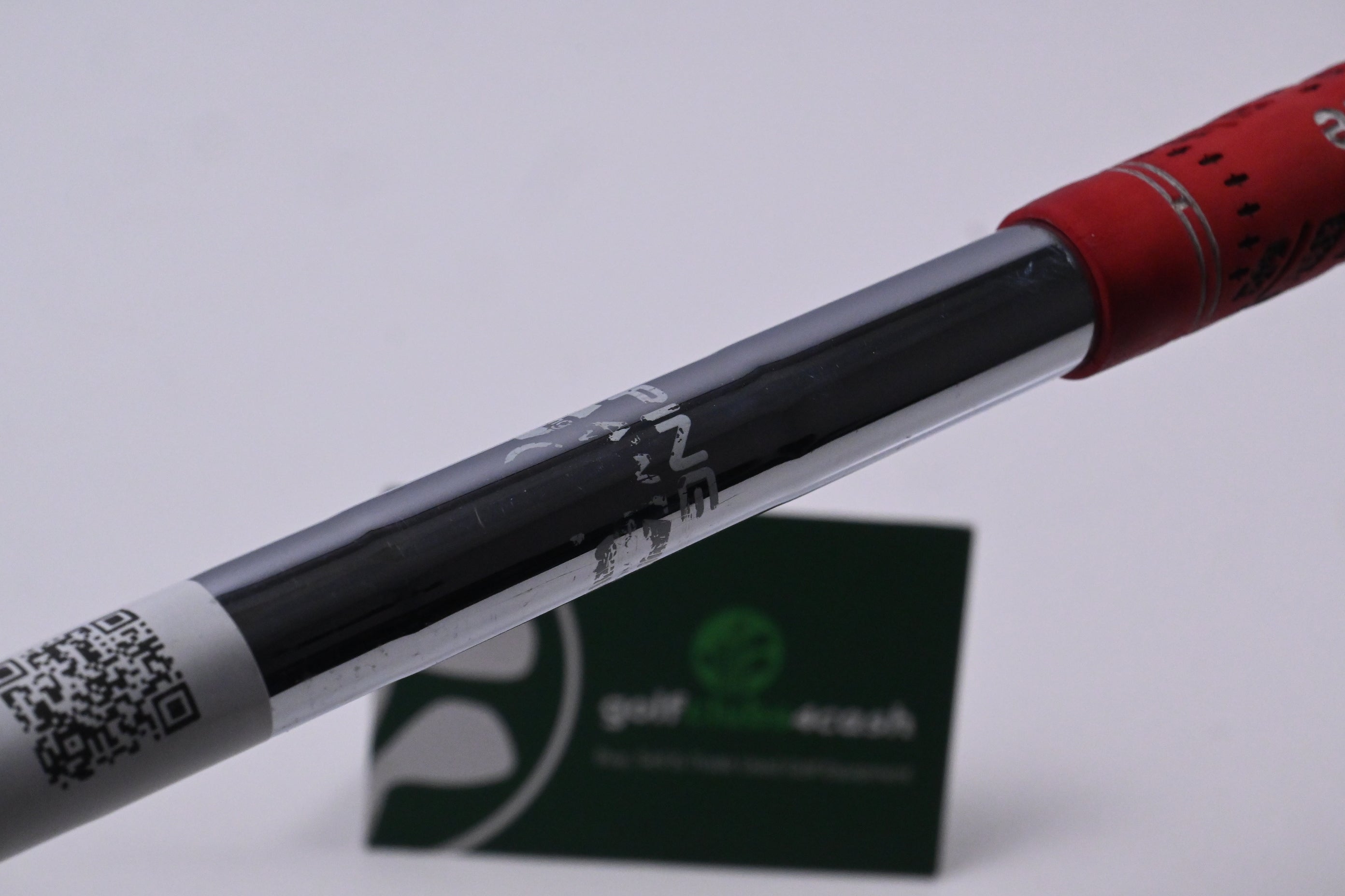 Ping i10 #4 Iron / 24 Degree / Black Dot / Regular Flex Ping AWT Shaft