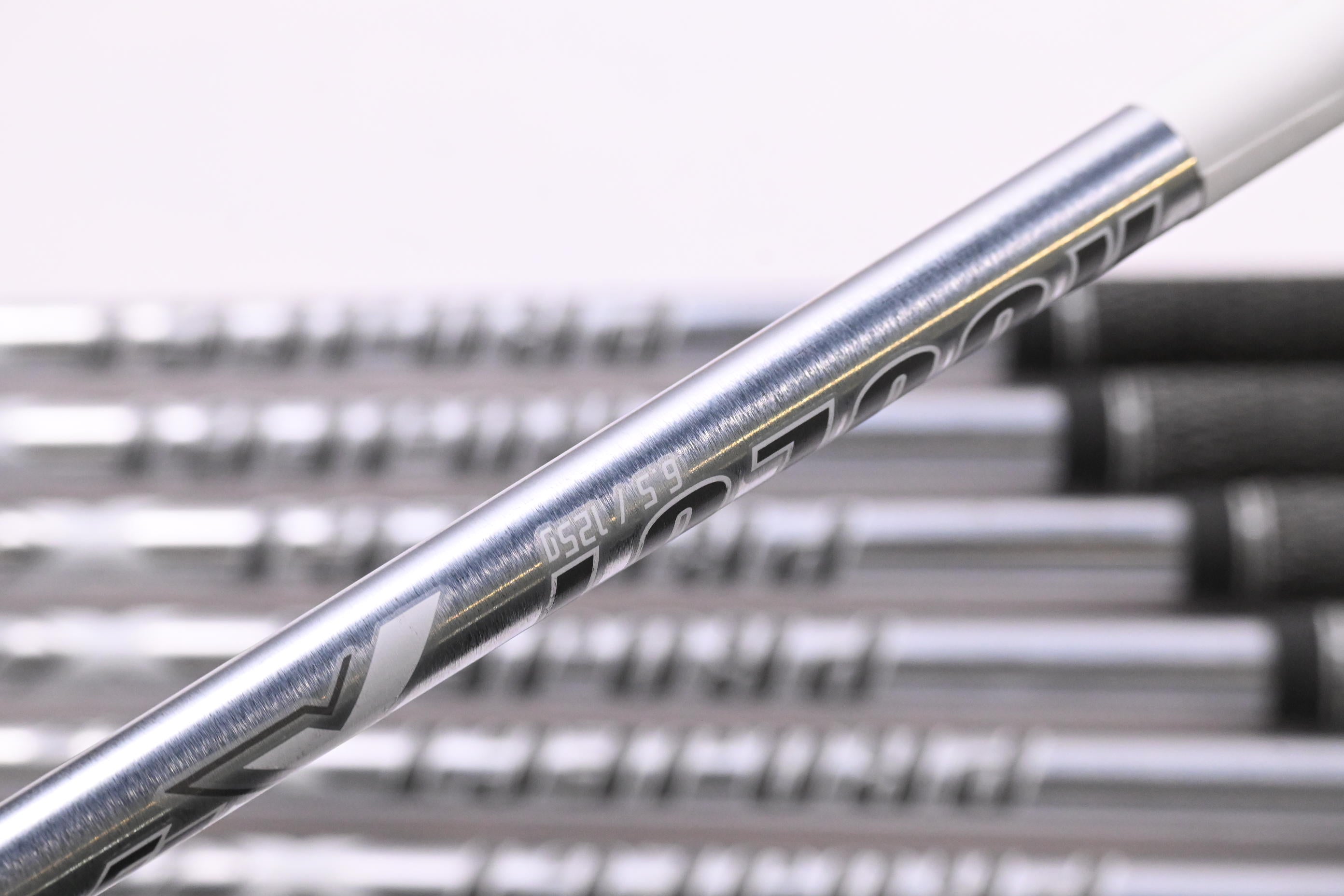 Mizuno JPX 923 Tour Irons / 4-PW / X-Flex Project X LZ 125 Shaft