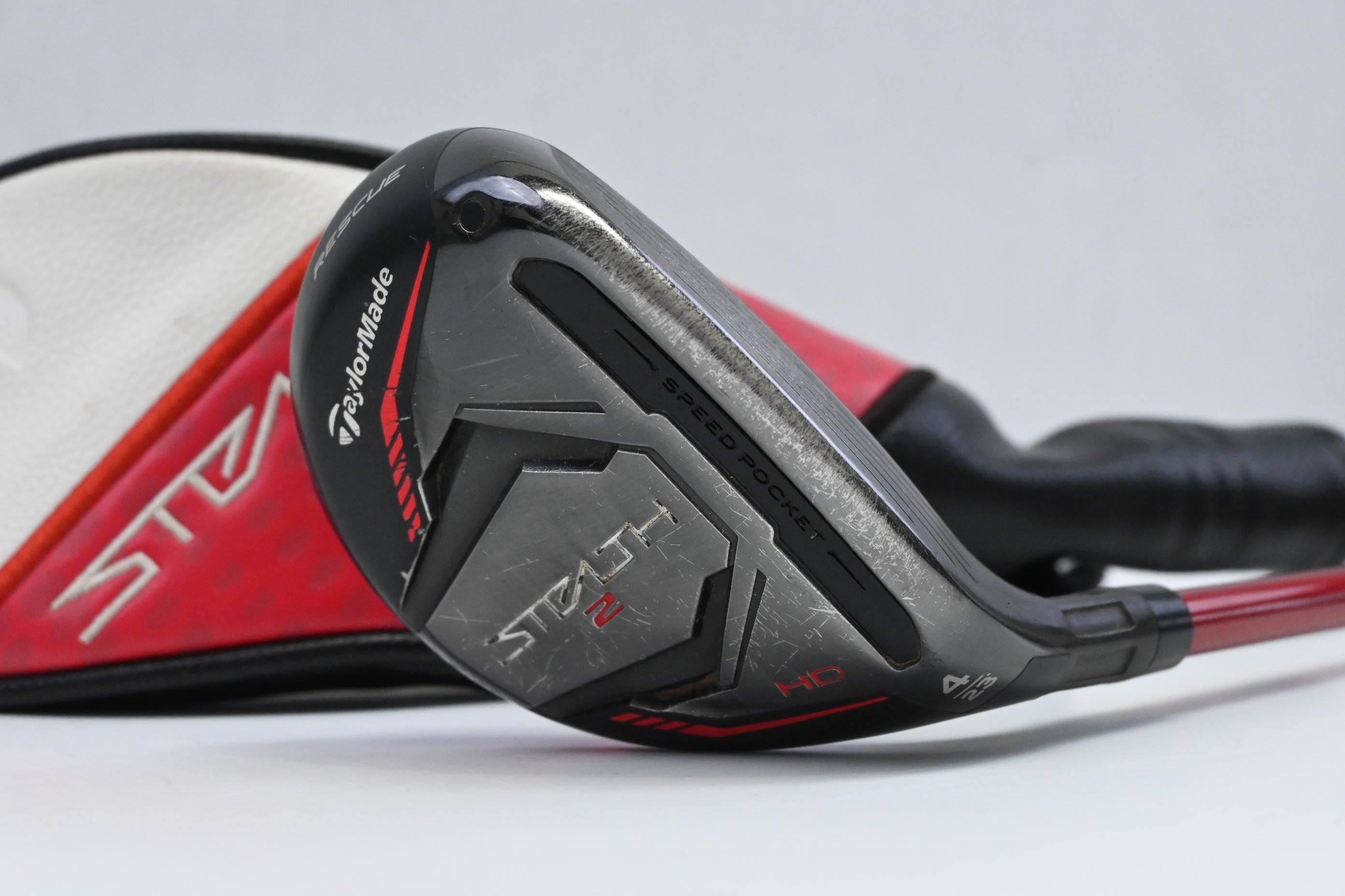 Taylormade Stealth 2 HD #4 Hybrid / 23 Degree / Regular Flex Speeder NX 50 Shaft