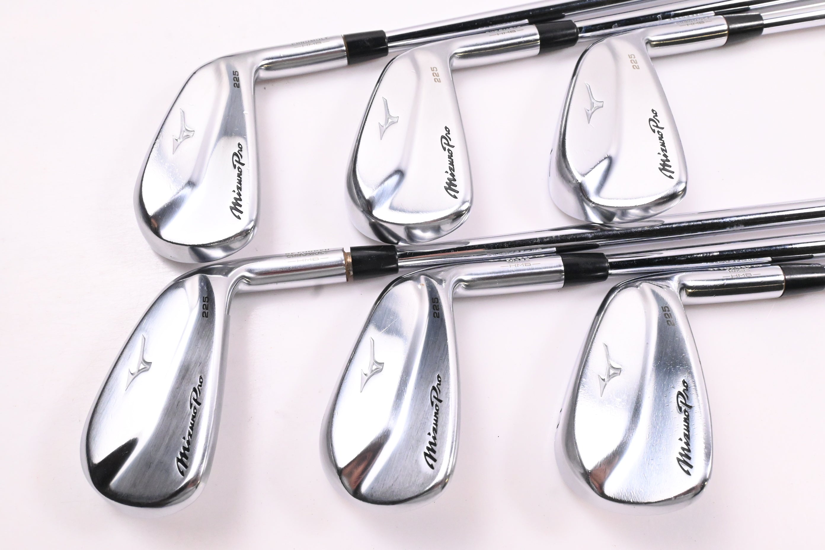 Mizuno Pro 225 Irons / 5-PW / Regular Flex Dynamic Gold 105 R300 Shafts