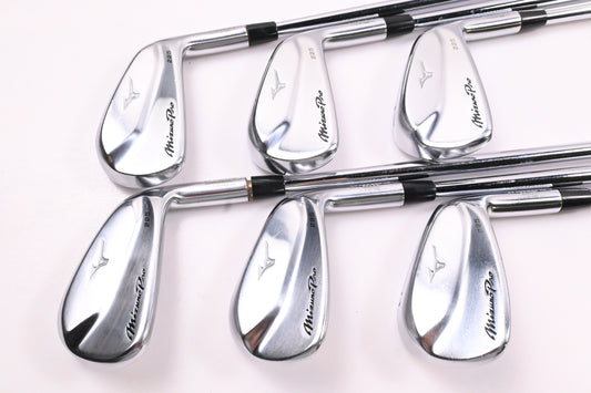 Mizuno Pro 225 Irons / 5-PW / Regular Flex Dynamic Gold 105 R300 Shafts