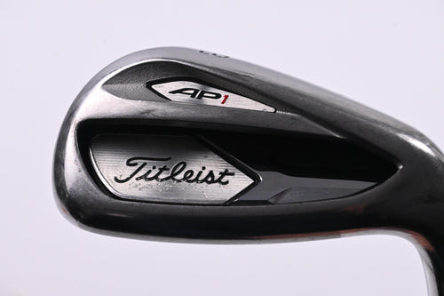 Titleist 718 AP1 Pitching Wedge / 48 Degree / Regular Flex AMT Red R300 Shaft