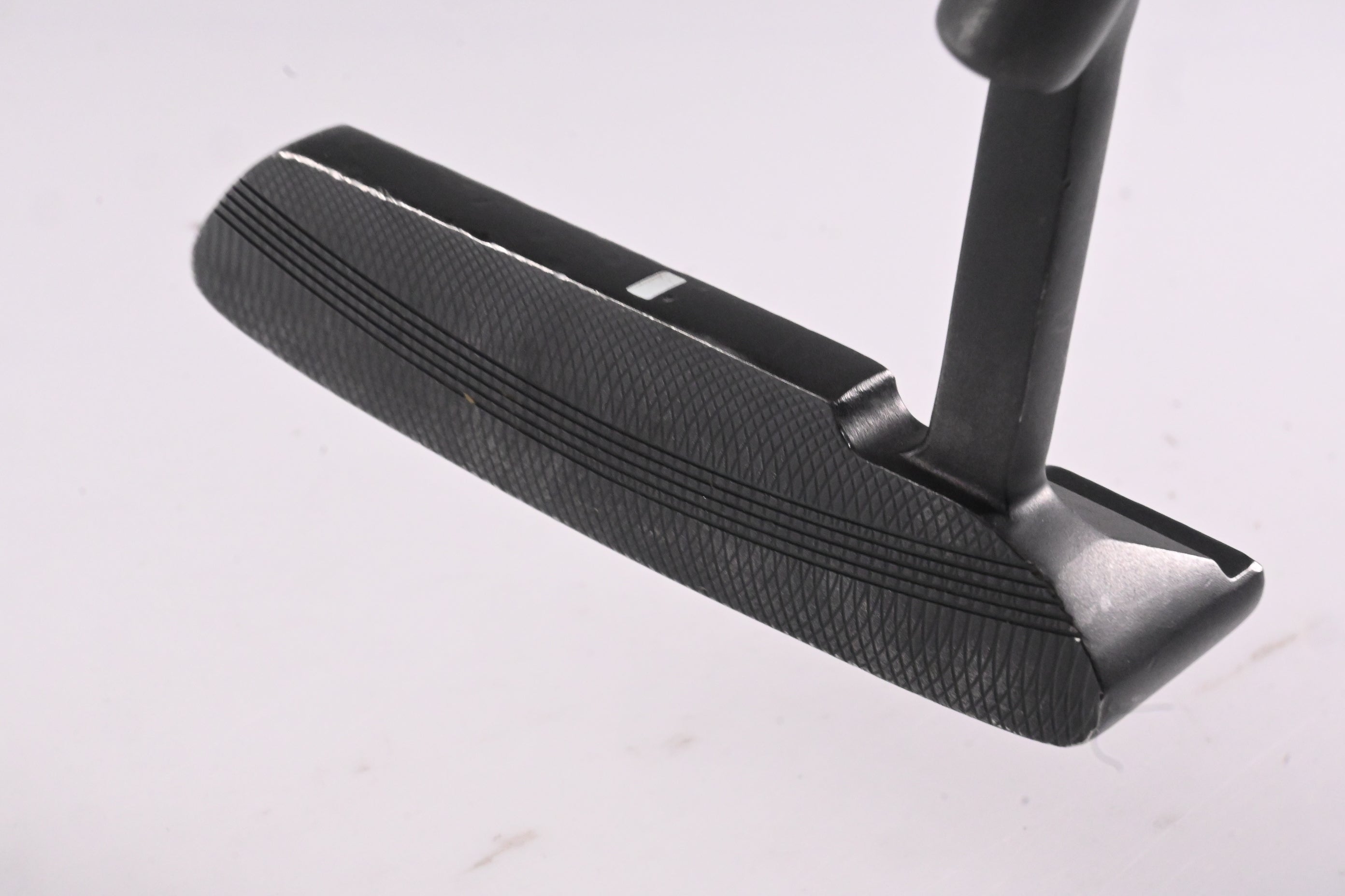 Wilson 8800 Series 8881 BLK Putter / 34 Inch