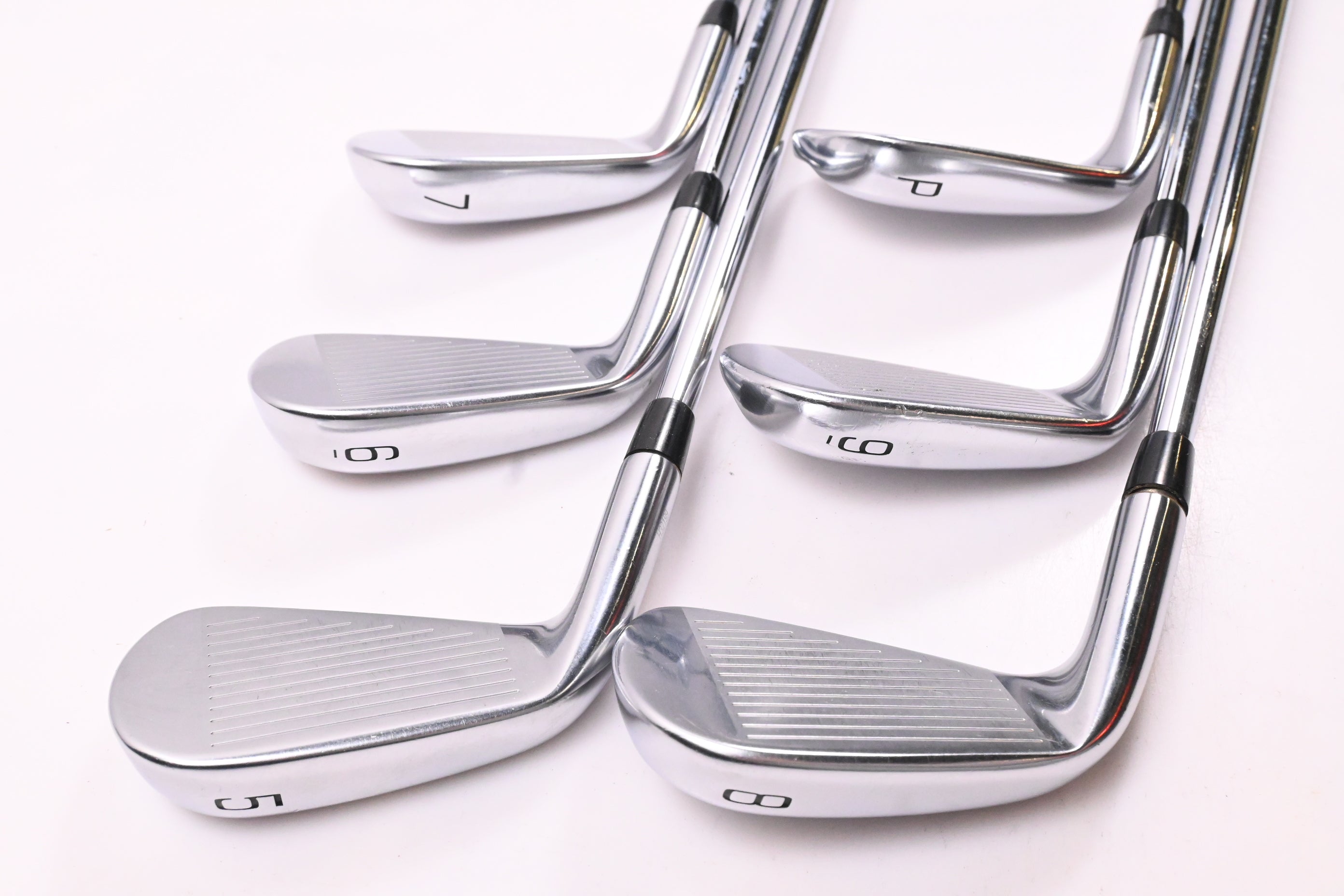 Mizuno Pro 225 Irons / 5-PW / Regular Flex Dynamic Gold 105 R300 Shafts