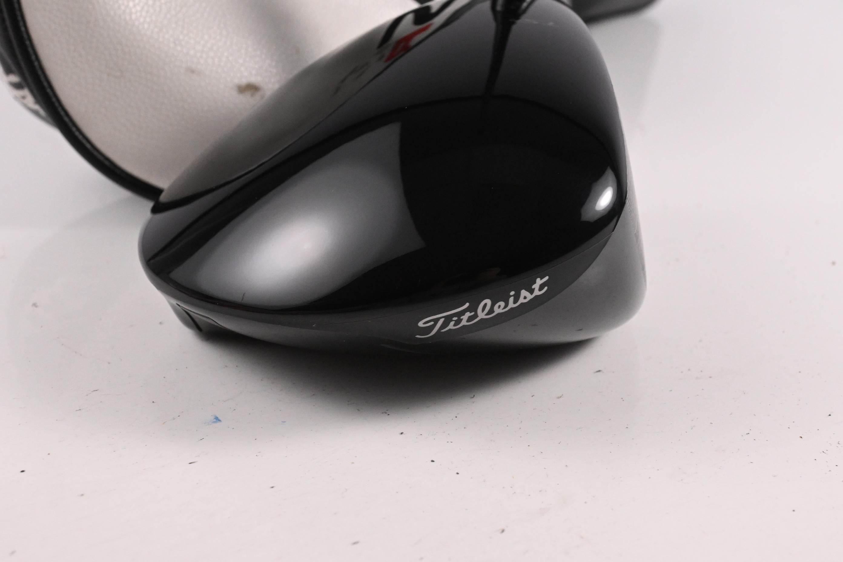 Titleist TSR4 Driver / 9 Degree / Stiff Flex HZRDUS Gen4 Black 60 Shaft