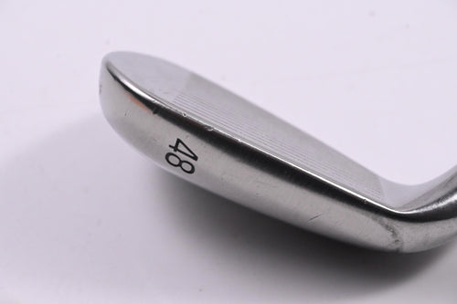 Titleist 718 AP1 Pitching Wedge / 48 Degree / Regular Flex AMT Red R300 Shaft