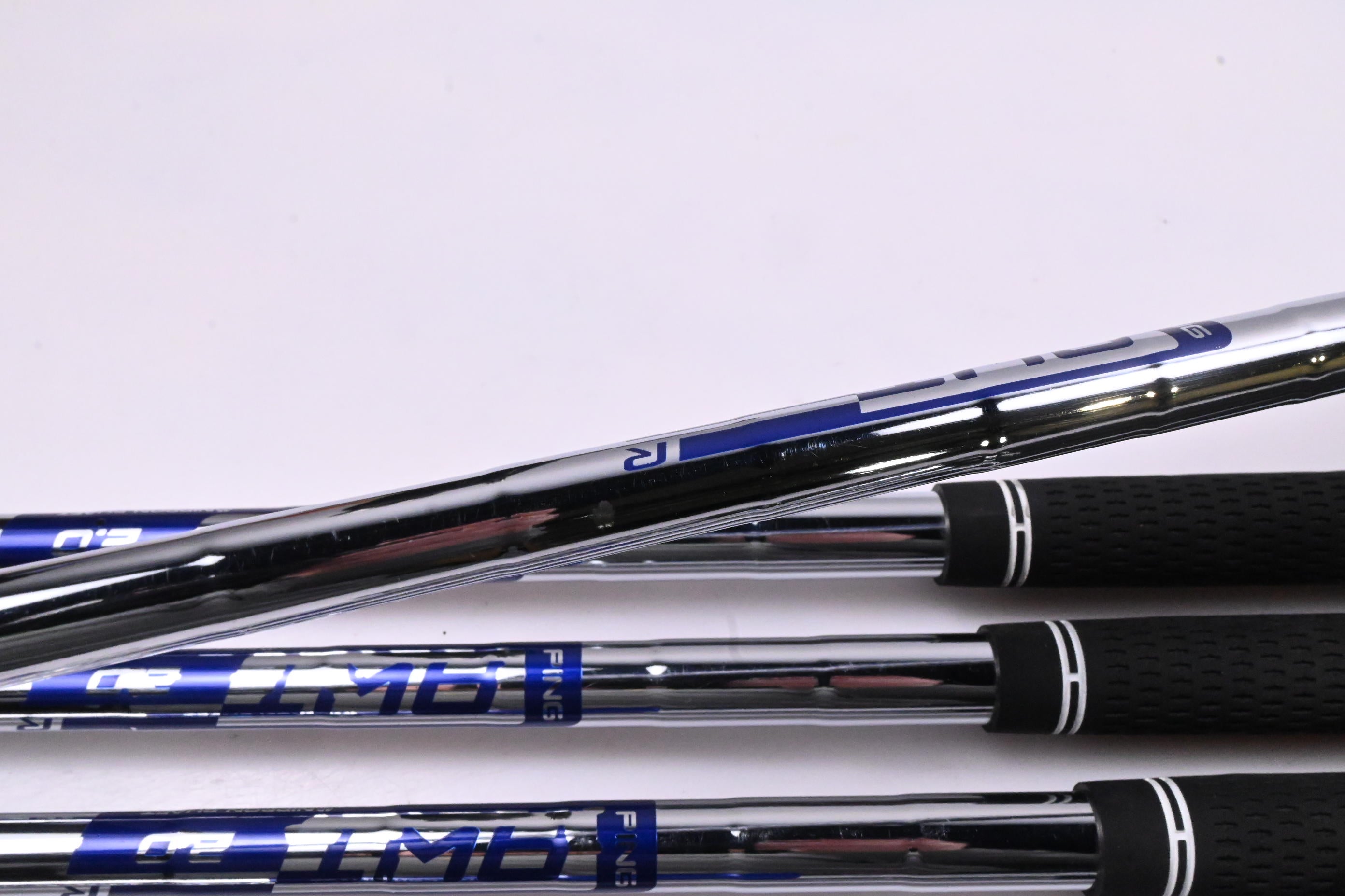 Ping G425 Irons / 4-PW / Black Dot / Regular Flex Ping AWT 2.0 Shafts