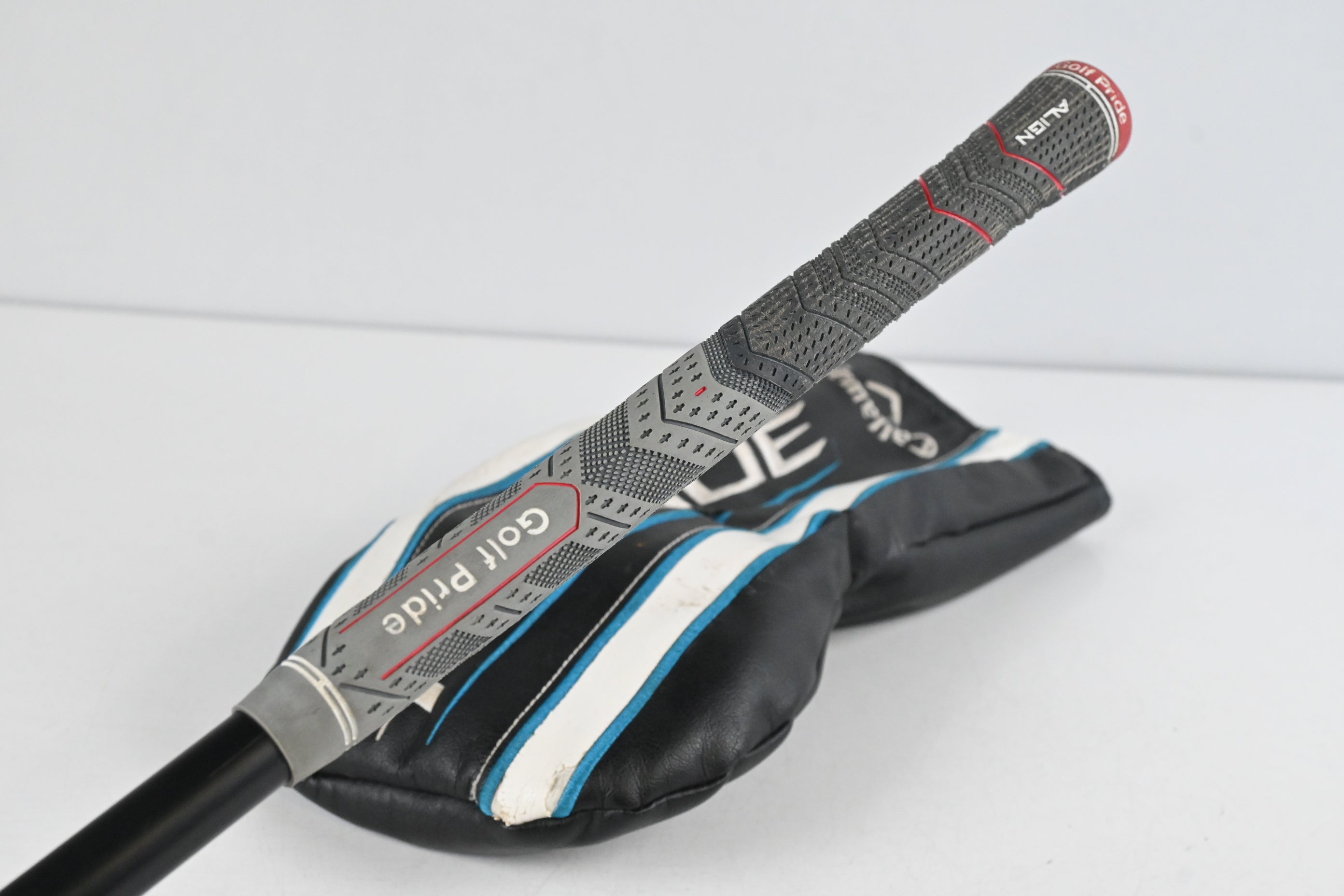 Callaway Rogue Sub Zero Driver / 9 Degree / Regular Flex Hzrdus Yellow 63