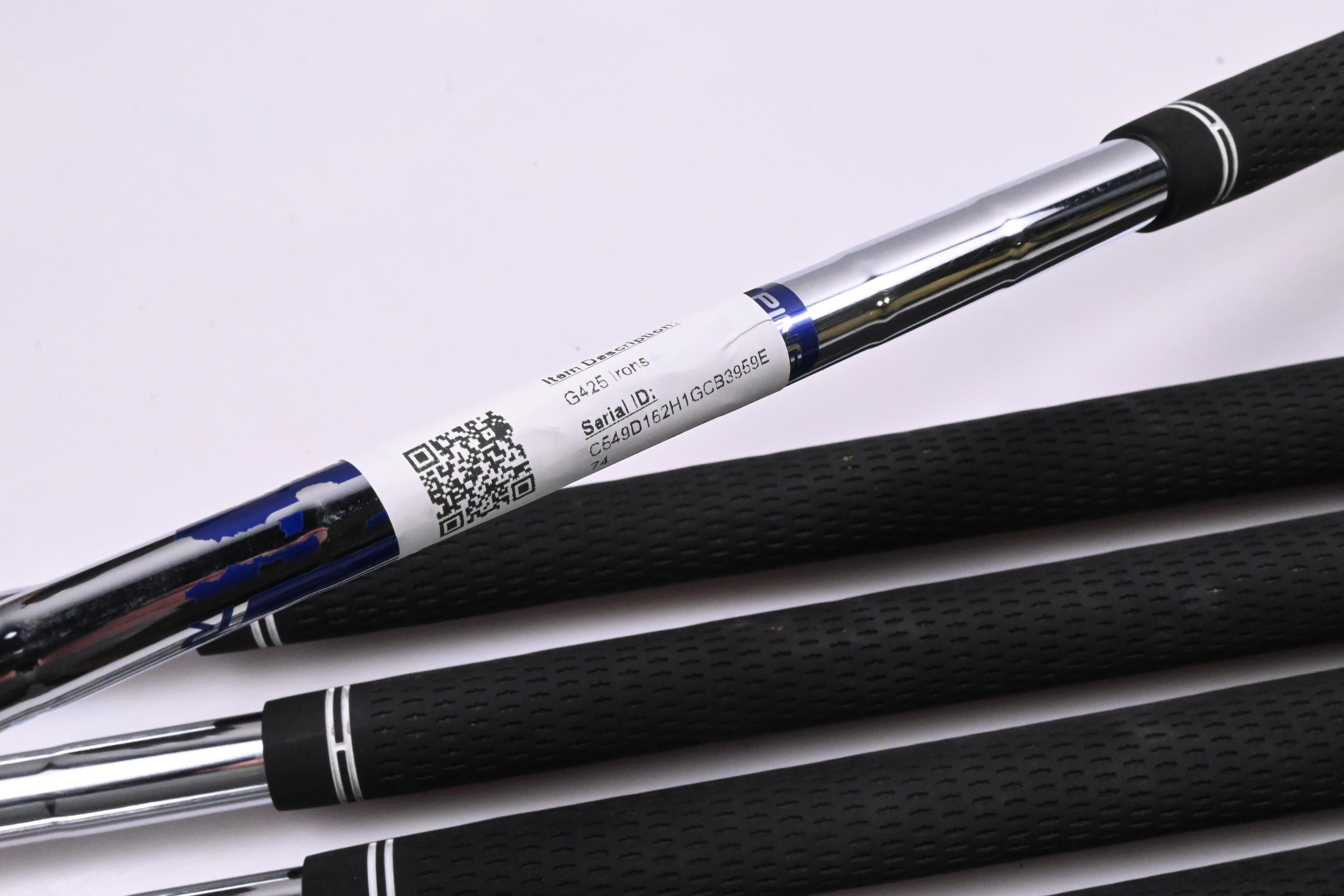 Ping G425 Irons / 4-PW / Black Dot / Regular Flex Ping AWT 2.0 Shafts