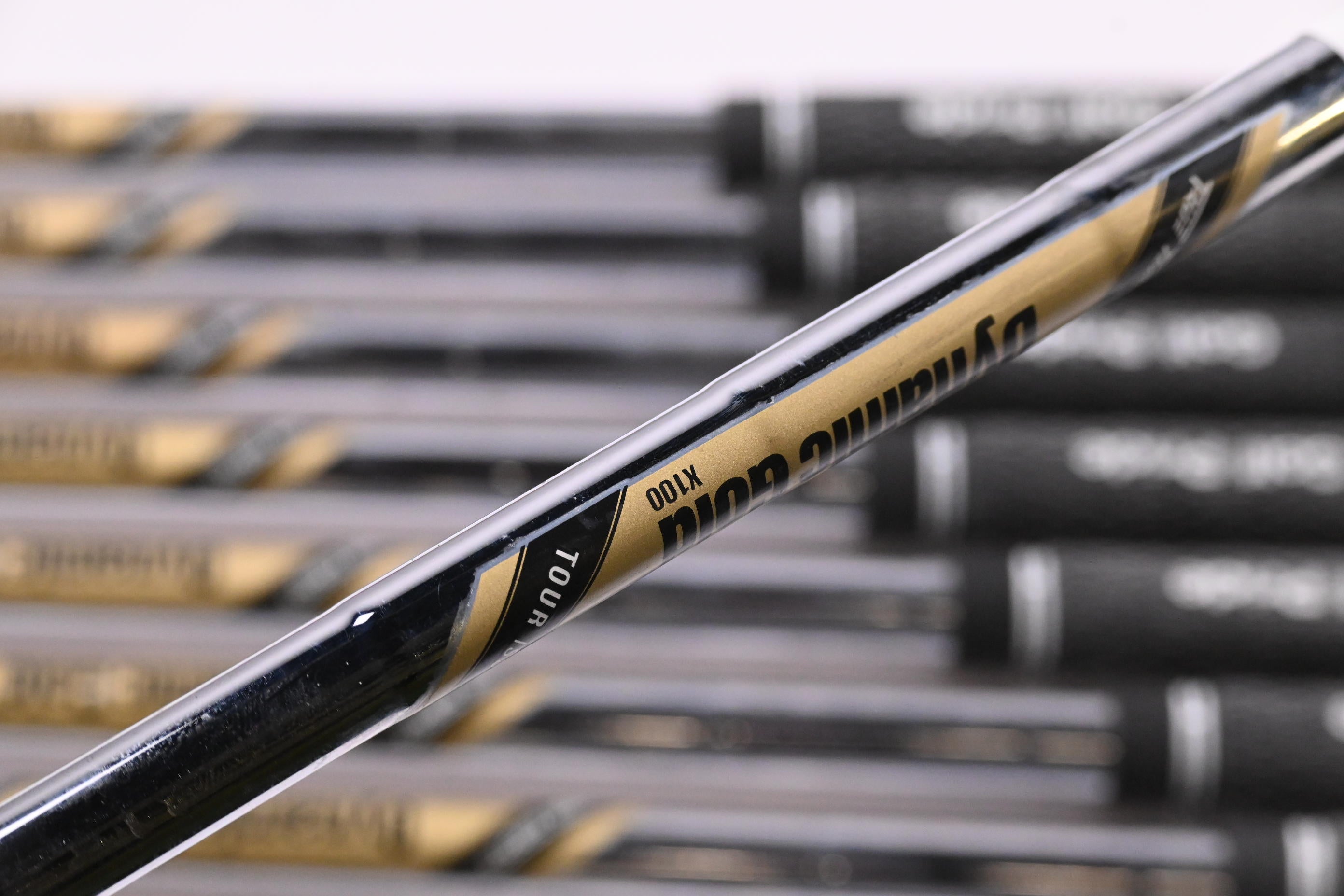 Taylormade P.7CB Irons / 3-PW+GW / X-Flex Dynamic Gold X100 Shafts