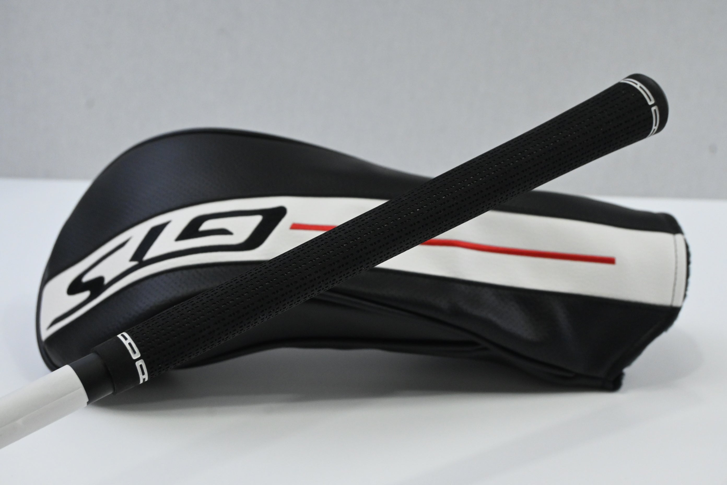 Titleist GTS2 Driver / 10 Degree / Regular Flex Tensei 1K Blue 55 Shaft