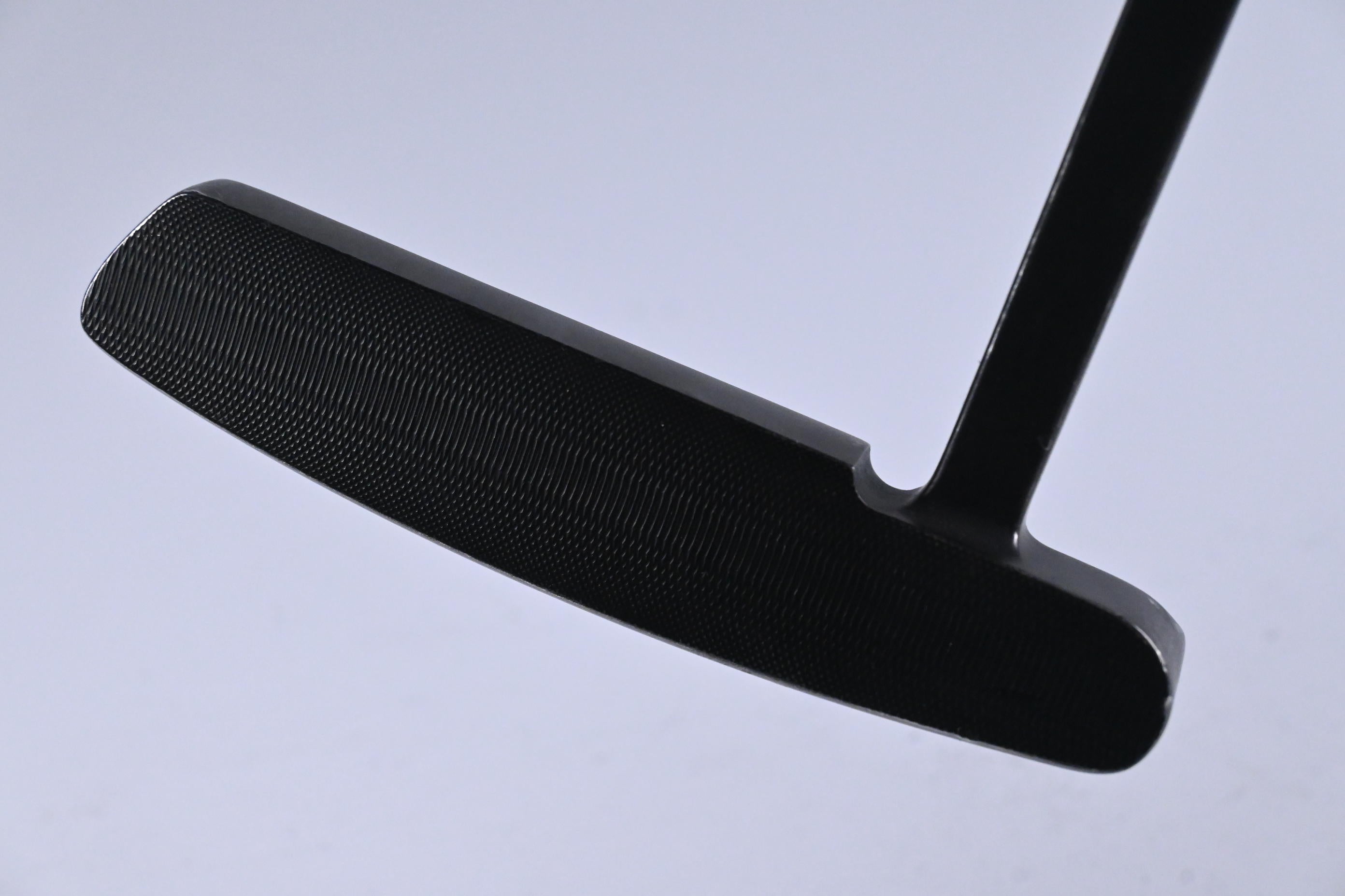 Cleveland Classic Collection Black HB Belly Putter / 34 Inch