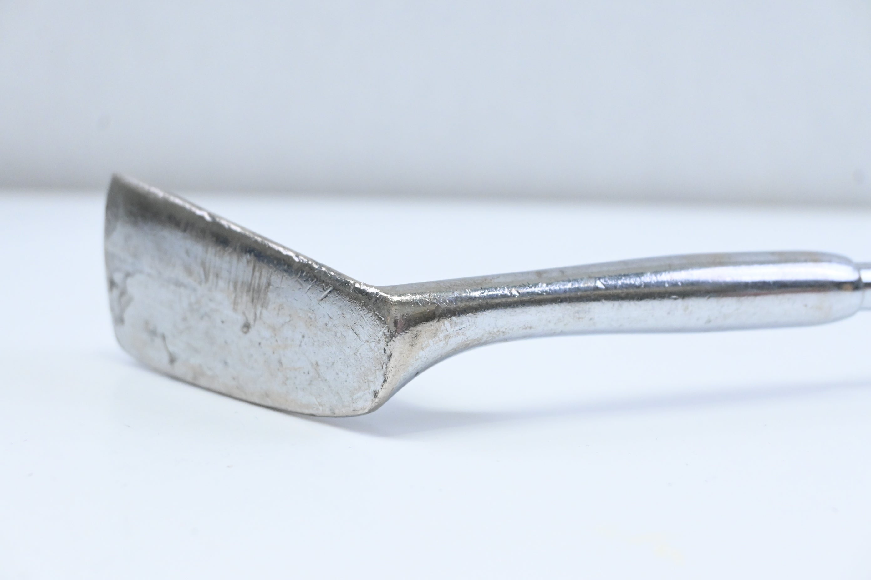 Bronty Chip MK II Chipper / 37 Degree / Wedge Flex Apollo Shaft