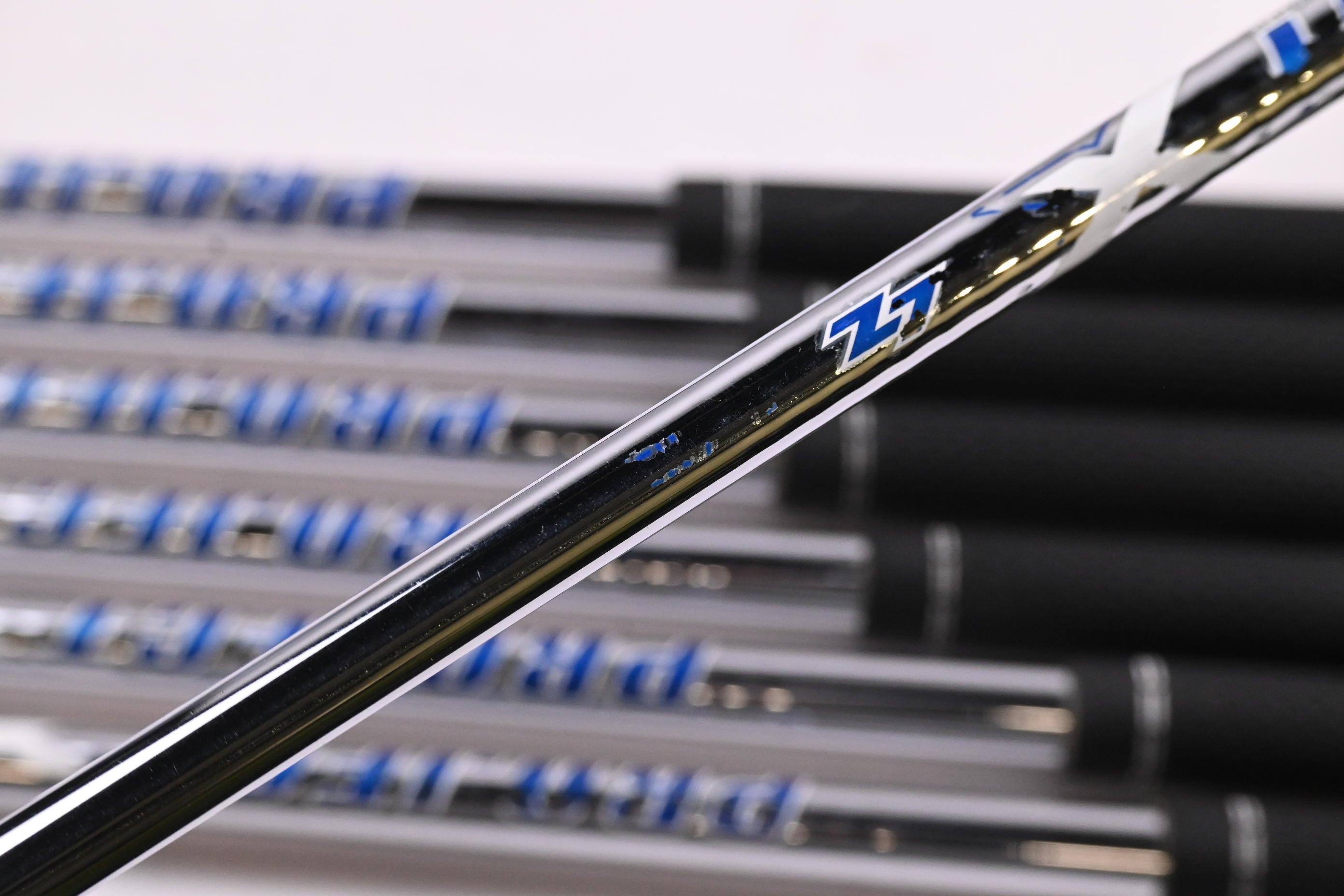 Ping i500 Irons / 4-PW / Blue Dot / Regular Flex Project X LZ 115 Shafts