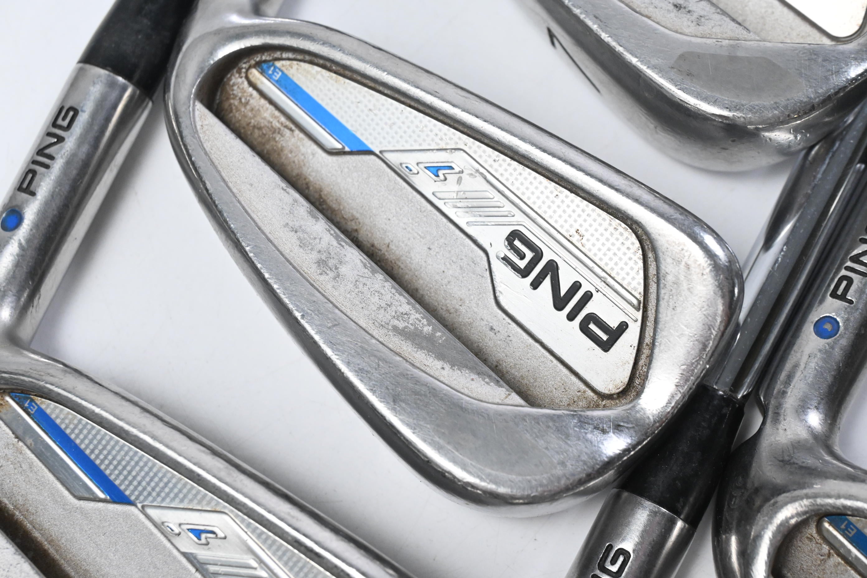 Ping i-Series E1 Irons / 5-PW / Blue Dot / Regular Flex Dynamic Gold R300